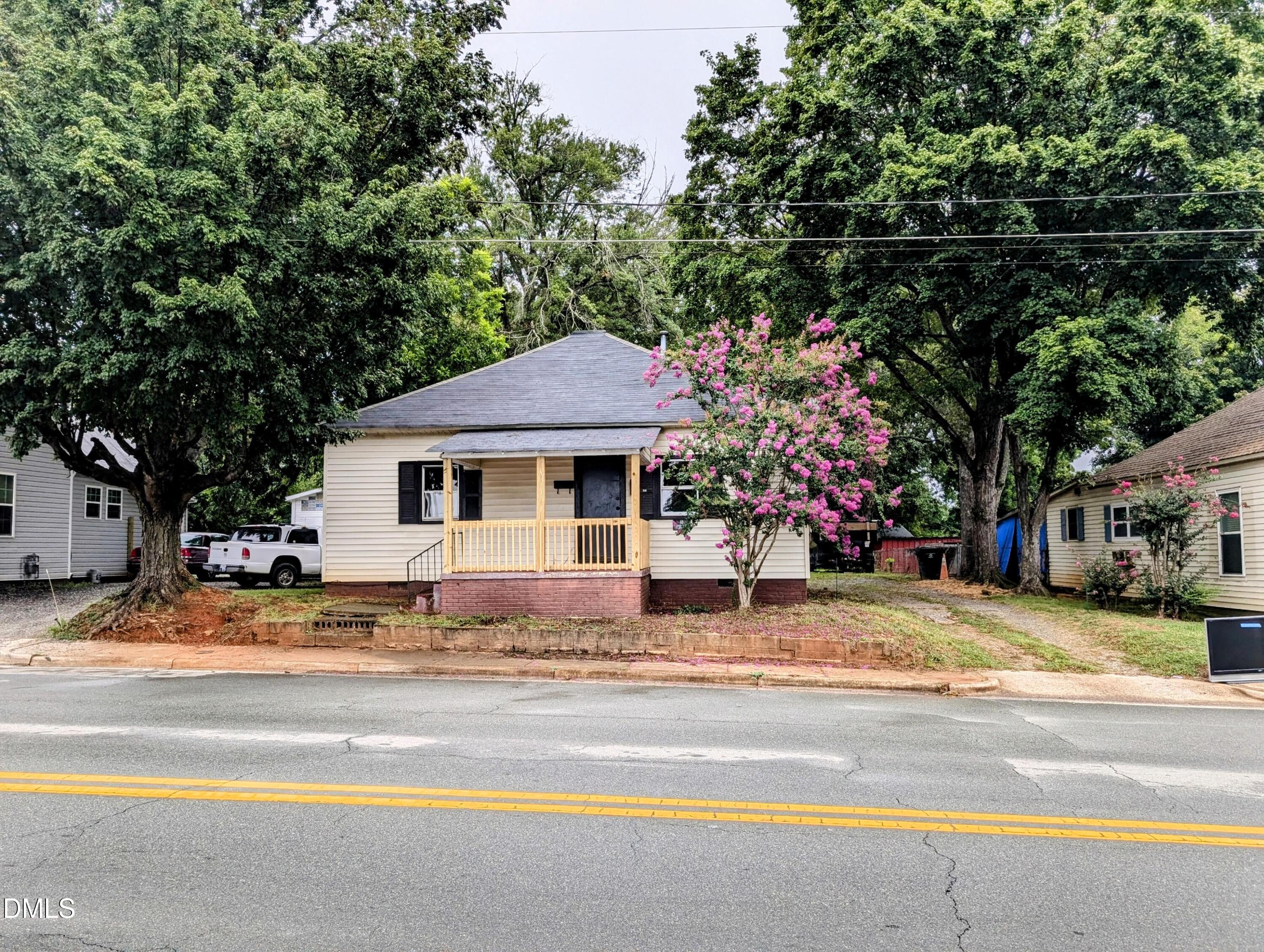409 S Anthony Street Property Photo 1