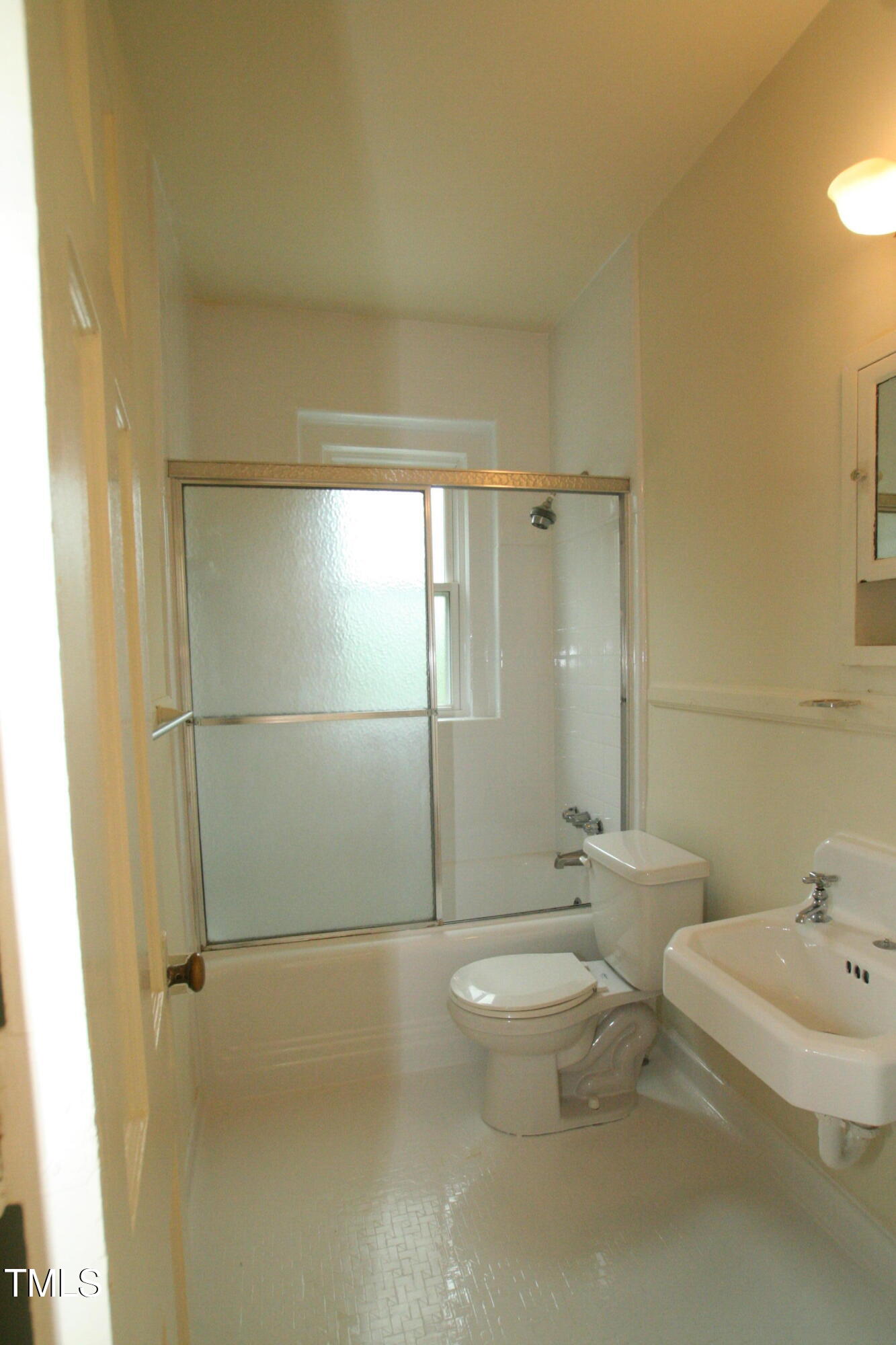 2402 Clark Avenue 10 Property Photo 7