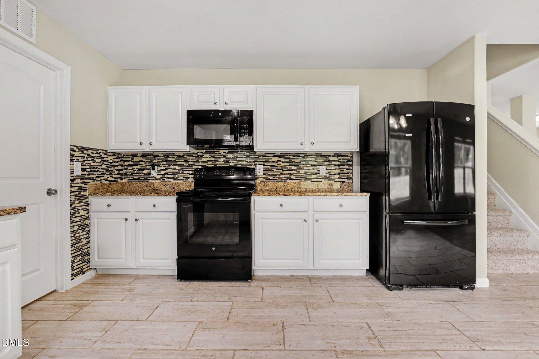 905 Woodland Road Property Photo 13