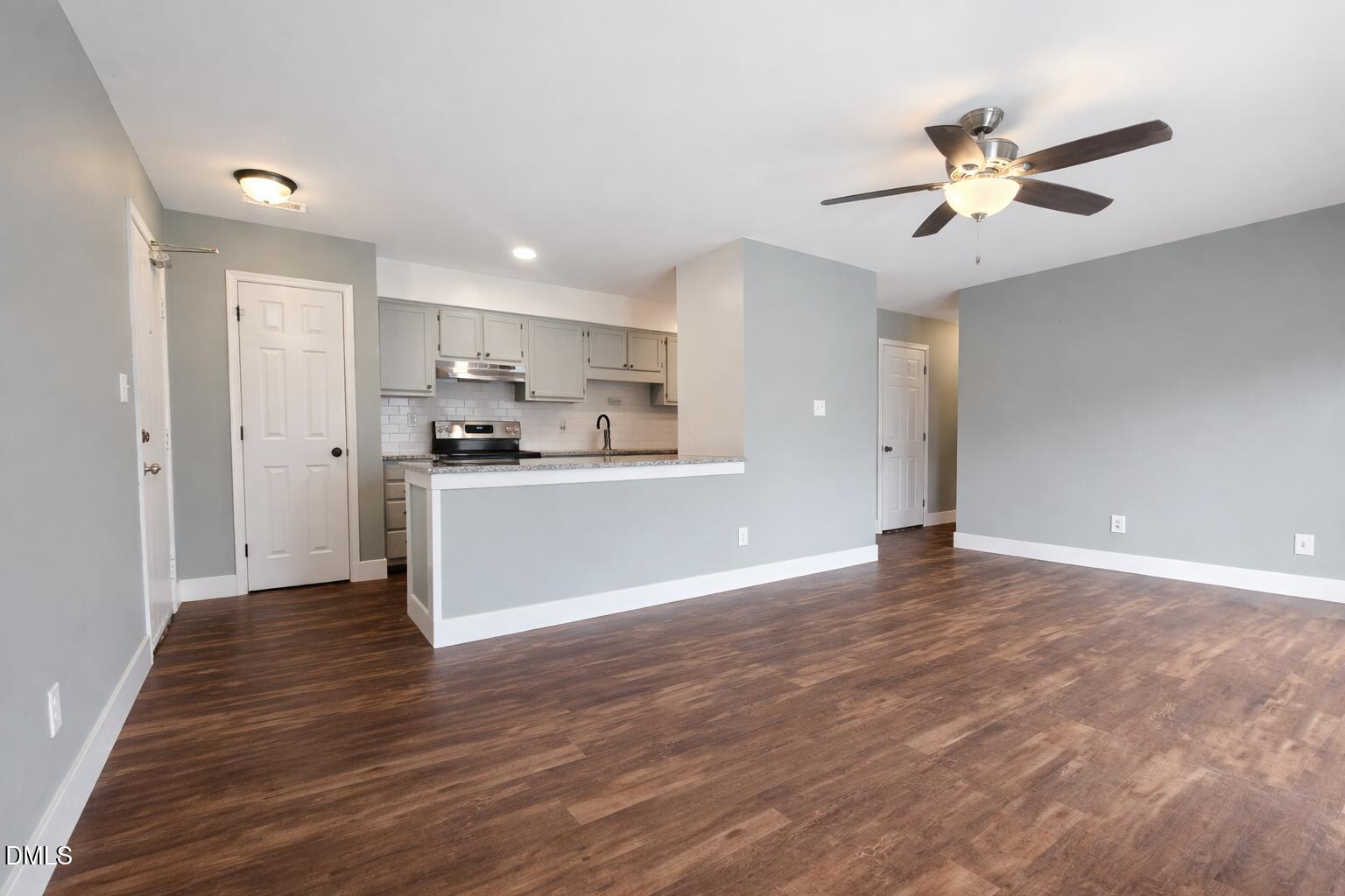 2020 Quaker Landing 201 Property Photo 2