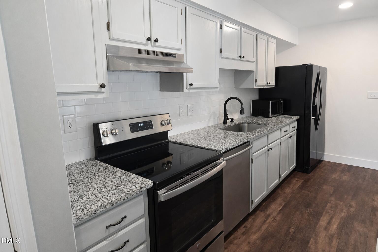 2020 Quaker Landing 201 Property Photo 4