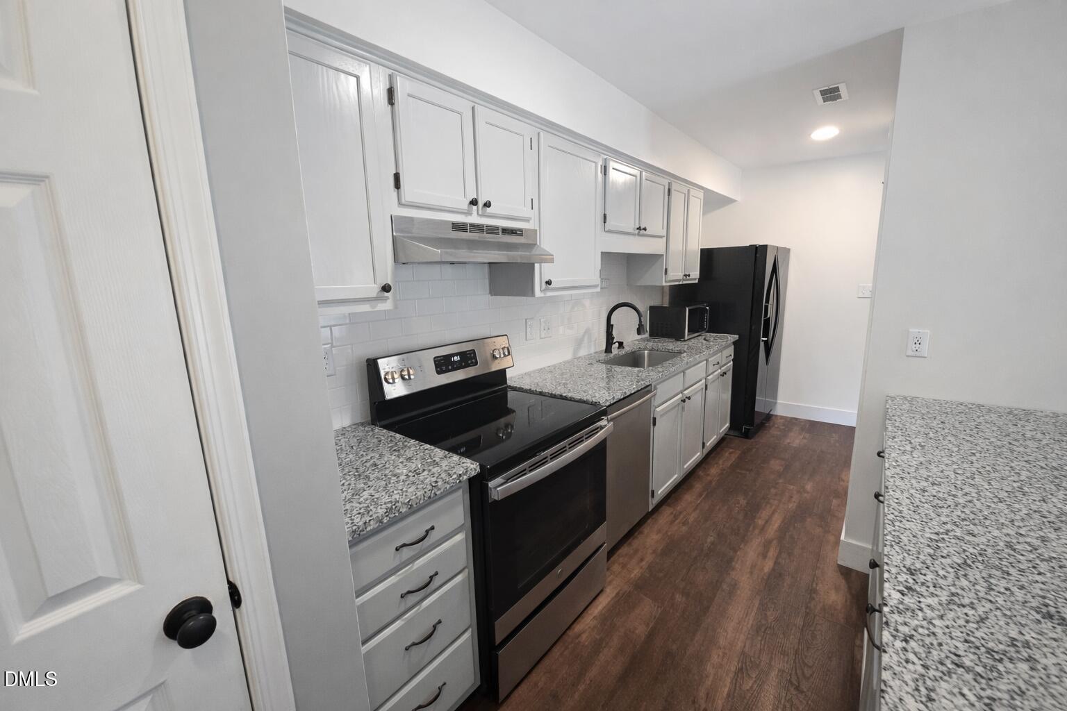 2020 Quaker Landing 201 Property Photo 5