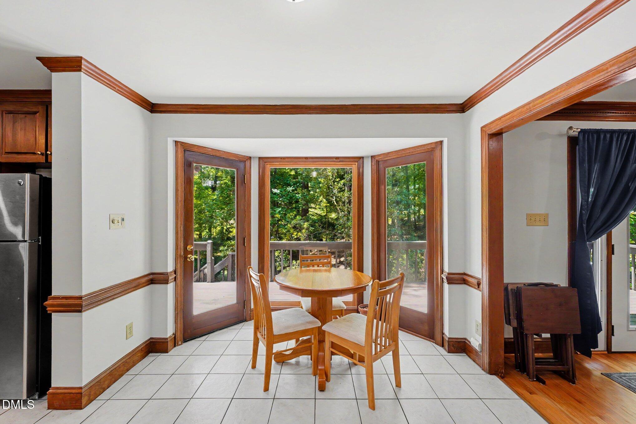 5537 Parkwood Drive Property Photo 13