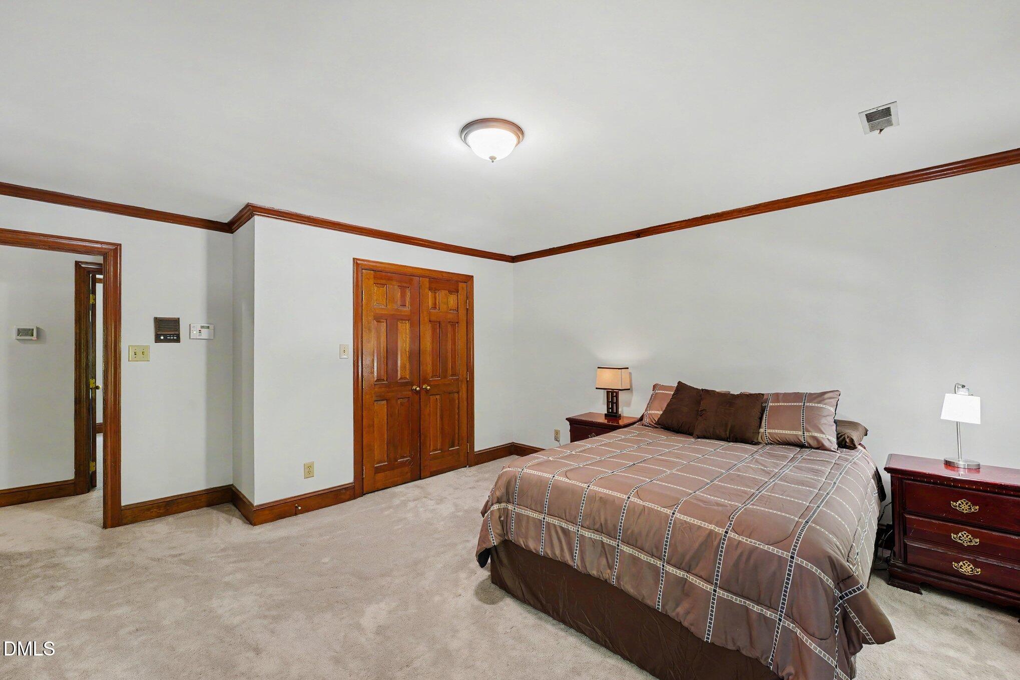 5537 Parkwood Drive Property Photo 14