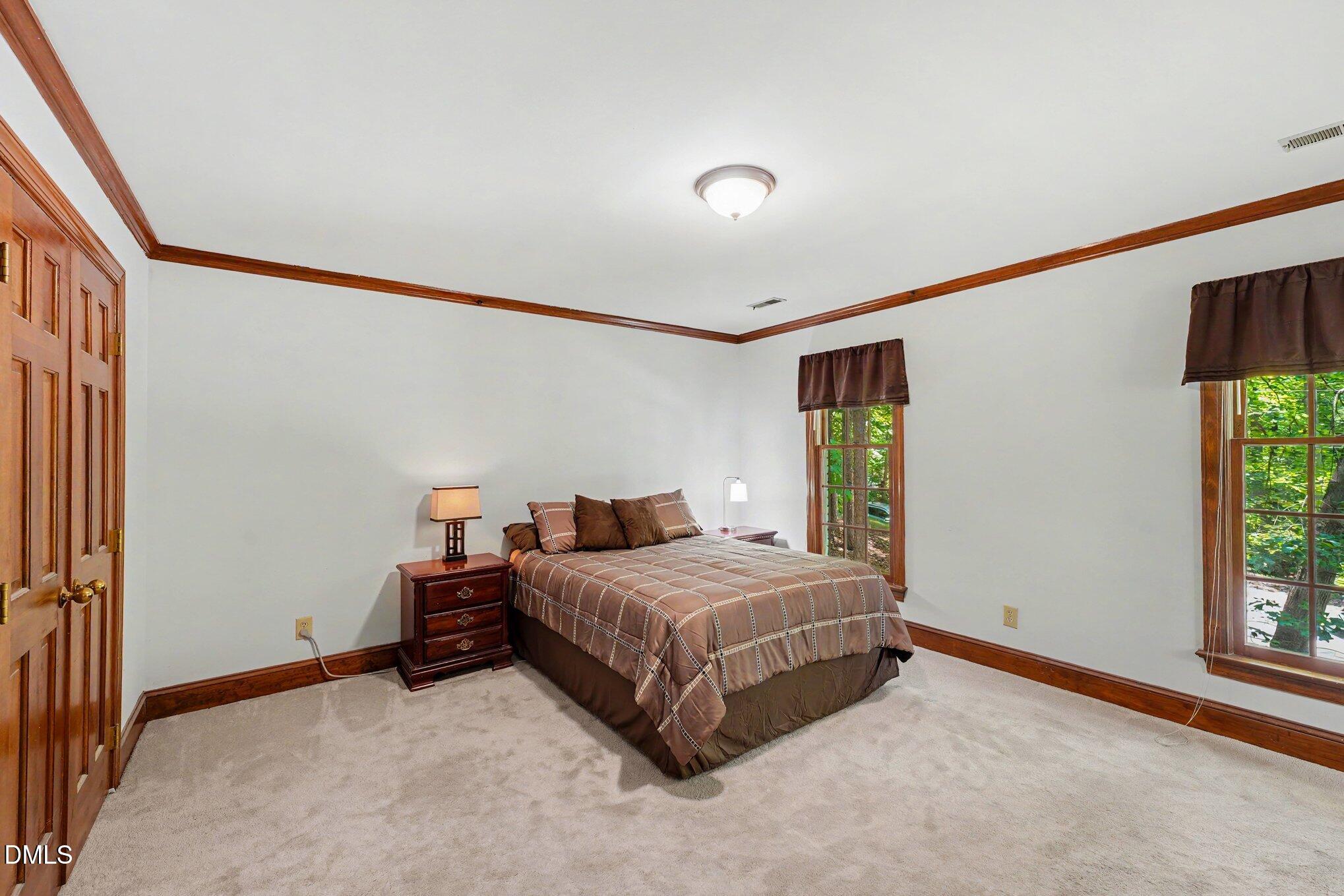 5537 Parkwood Drive Property Photo 15