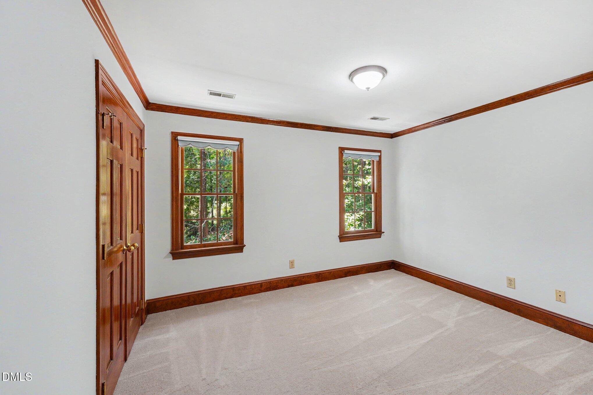 5537 Parkwood Drive Property Photo 17