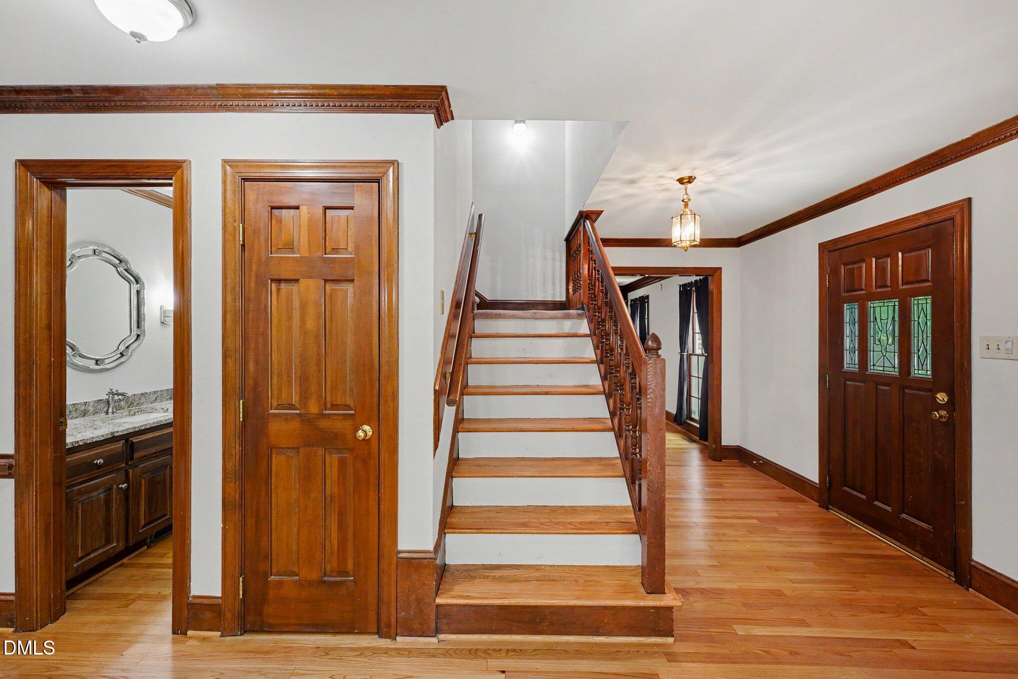 5537 Parkwood Drive Property Photo 28