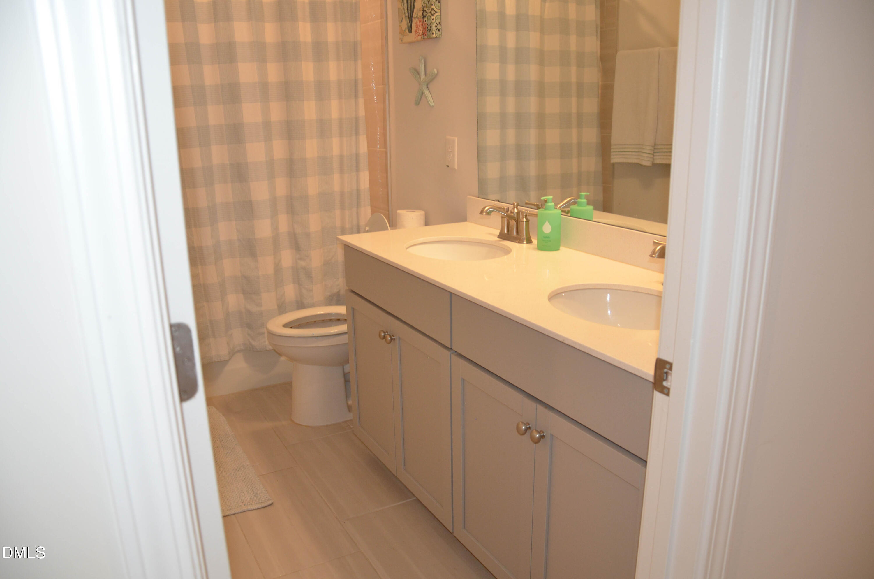 1634 Glacier Drive Property Photo 17