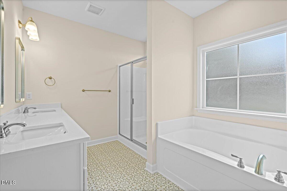 310 Creeks Edge Drive Property Photo 24