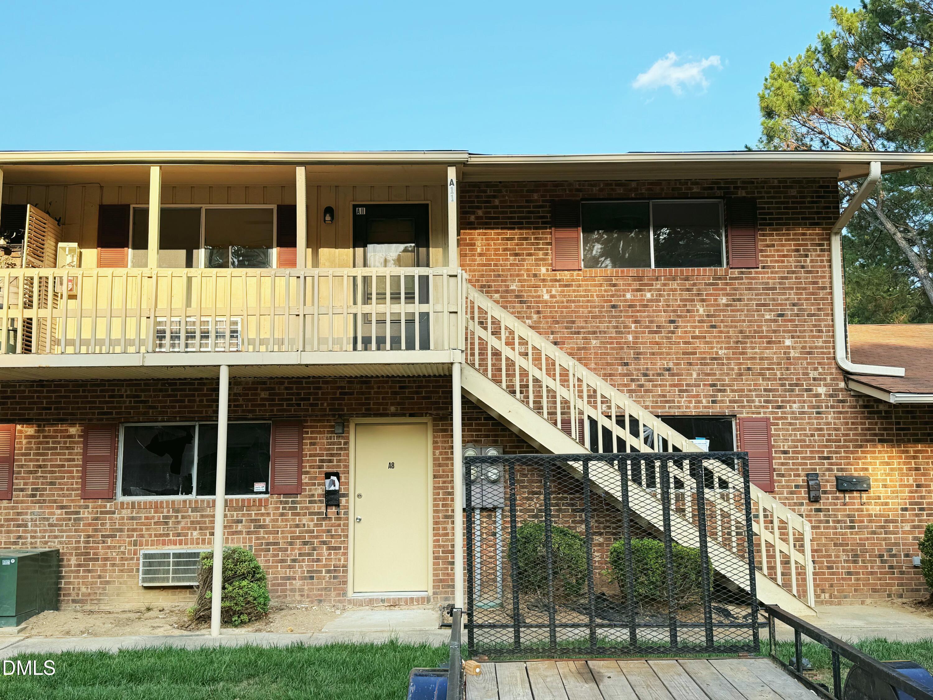 130 S Estes A11 Property Photo 1