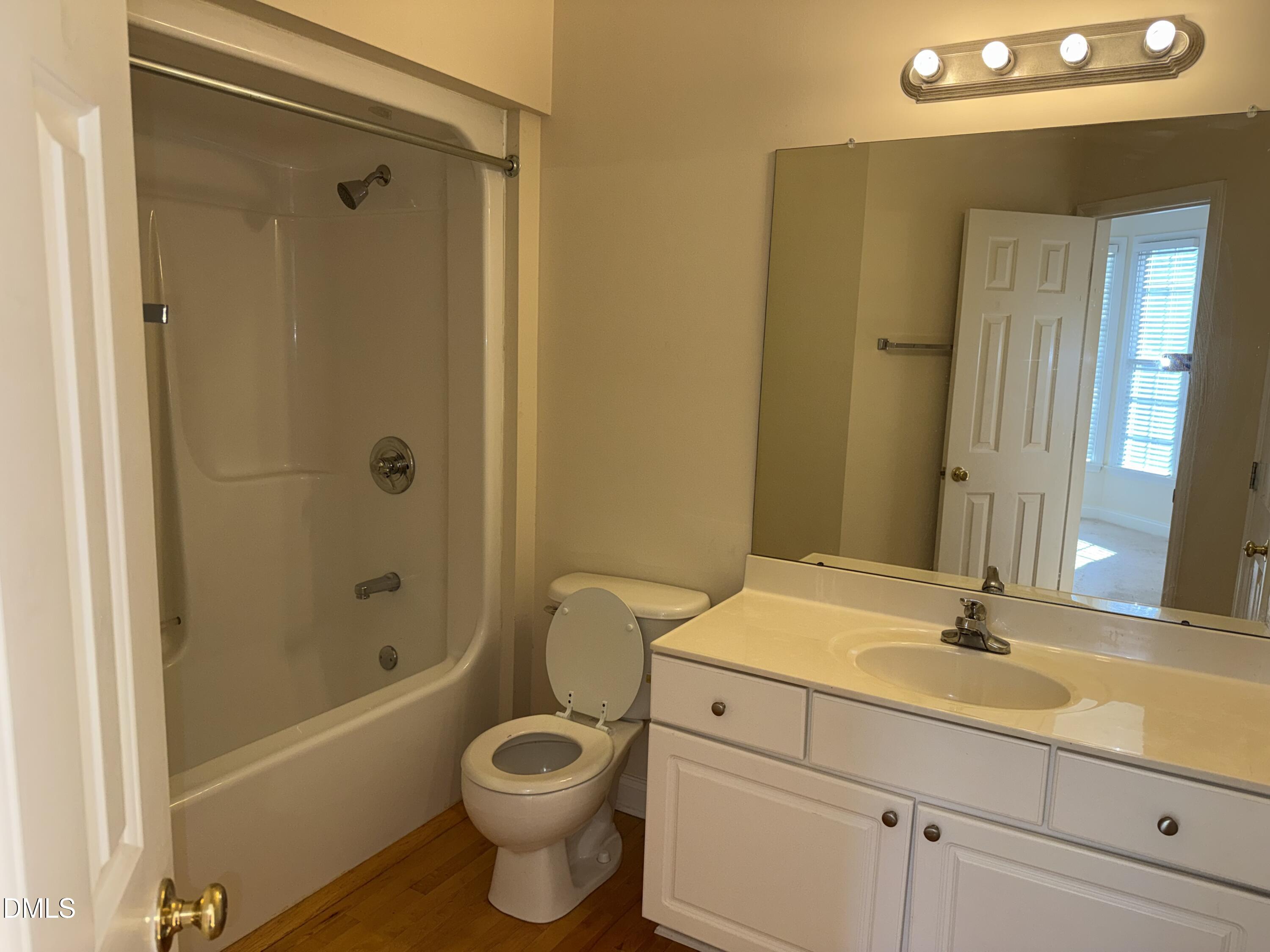 801 Carved Oak Drive Property Photo 17