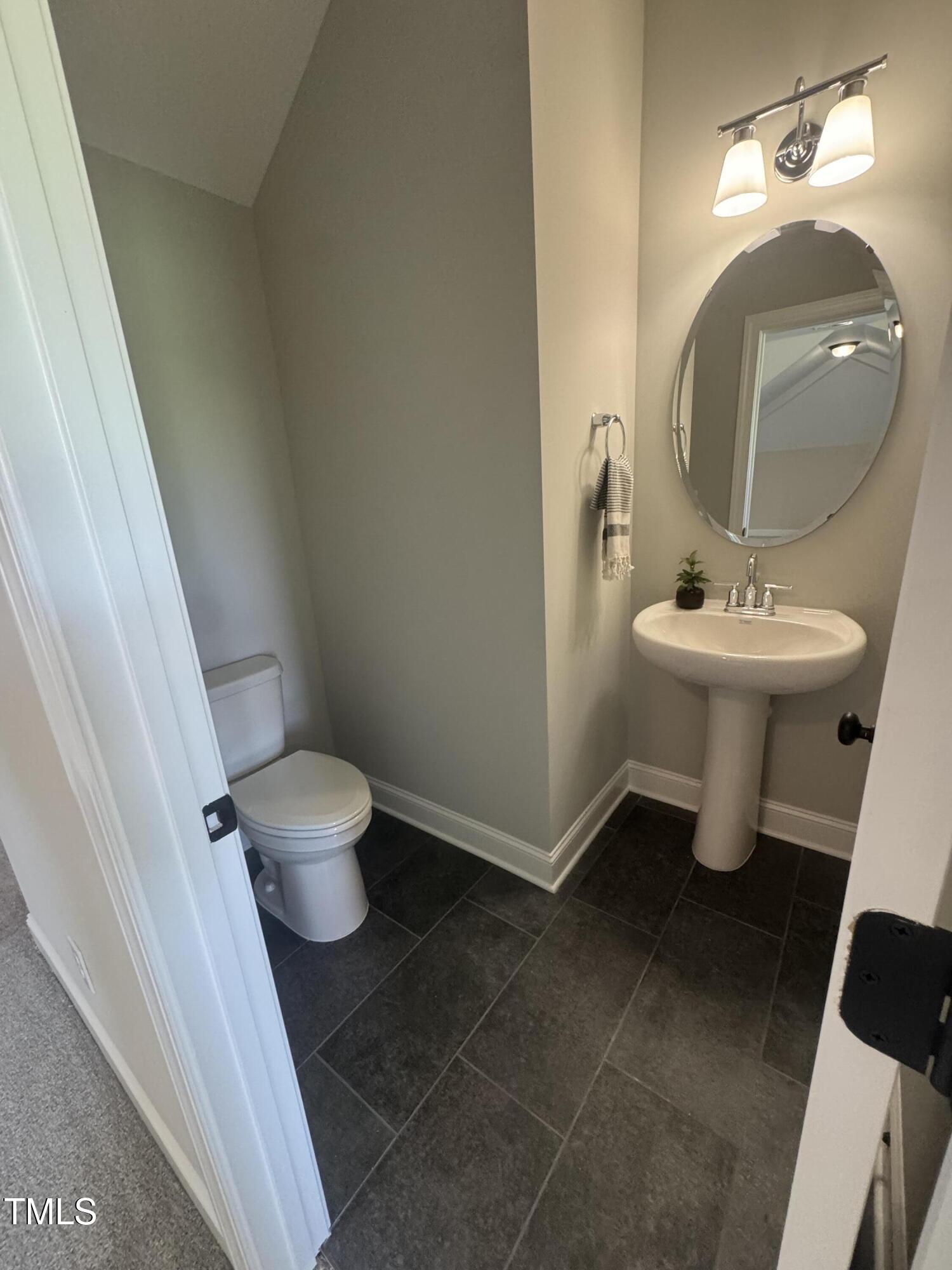 1217 Azalea Garden Circle Property Photo 33