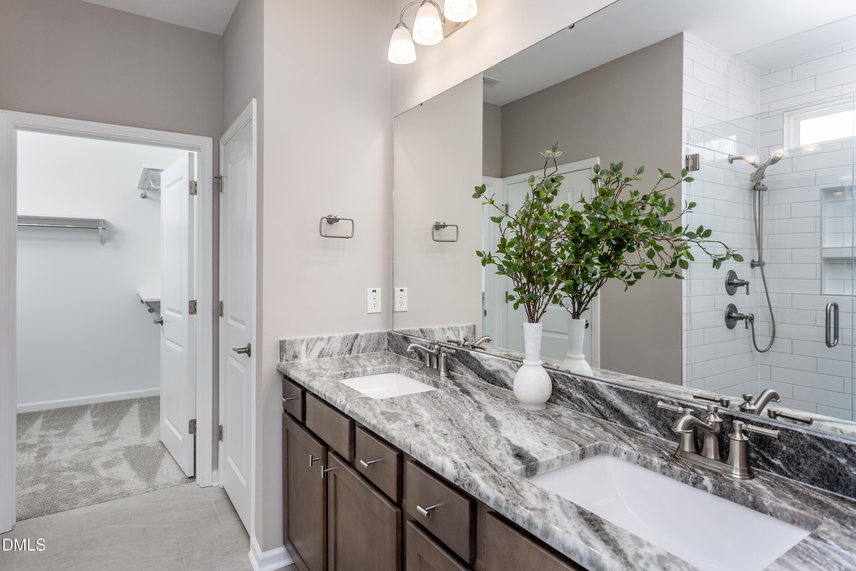 941 Steeplechase Boulevard Property Photo 16