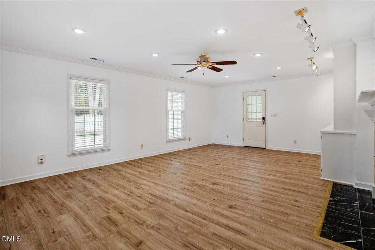 119 E Stratford Drive Property Photo 29