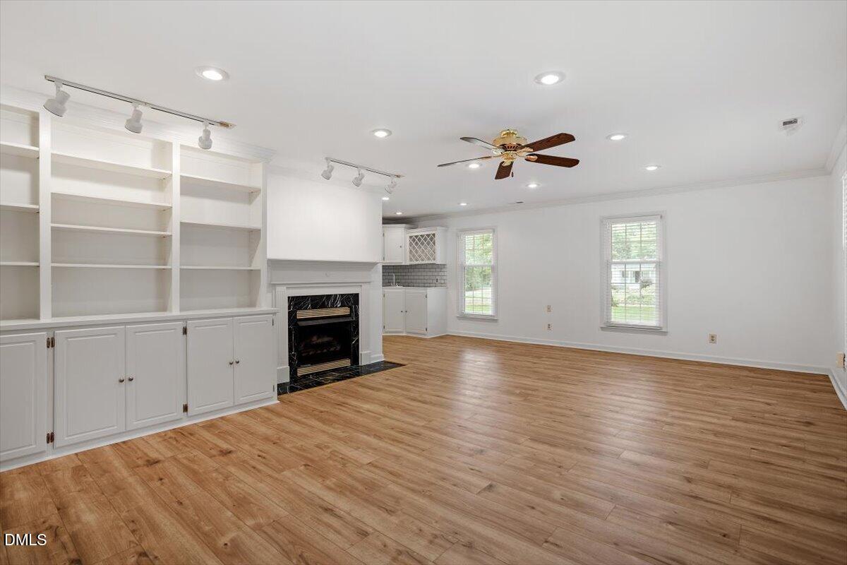 119 E Stratford Drive Property Photo 32