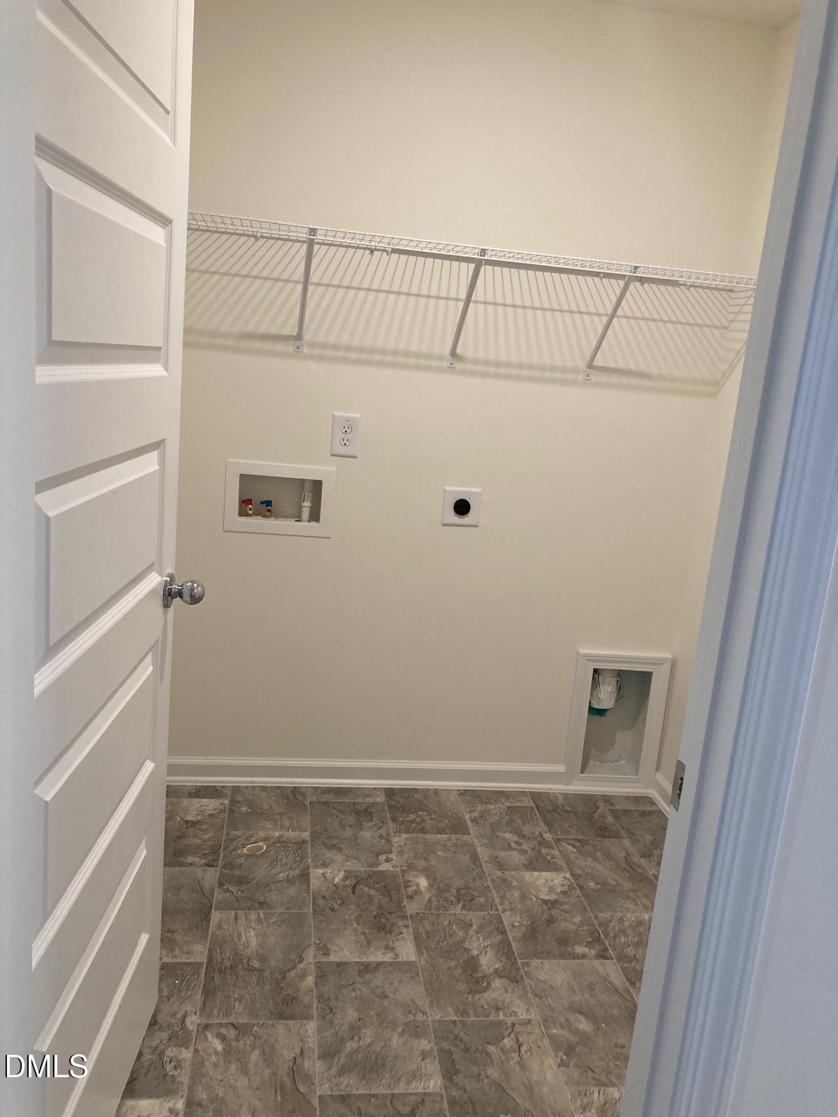 1125 Grenshaw Drive Property Photo 2