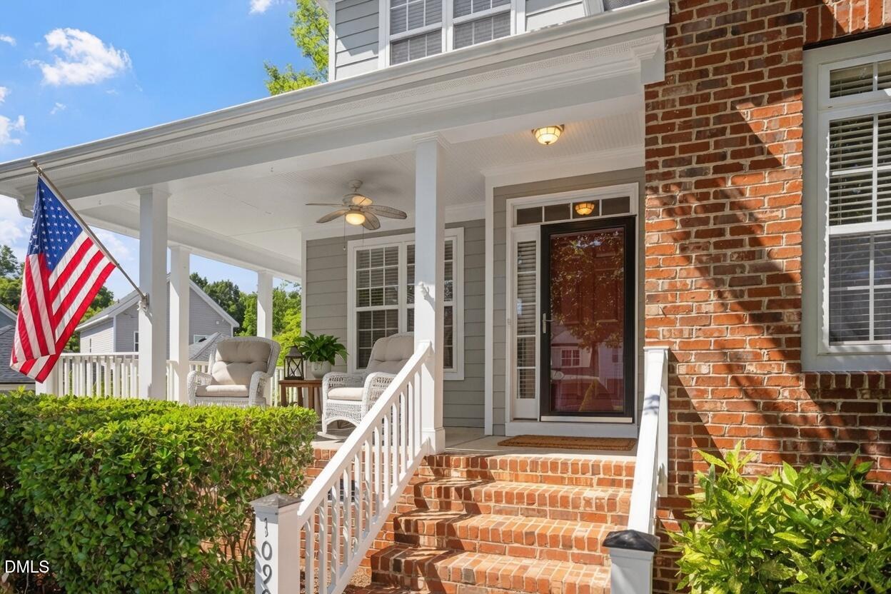 10905 Flower Bed Court Property Photo 1
