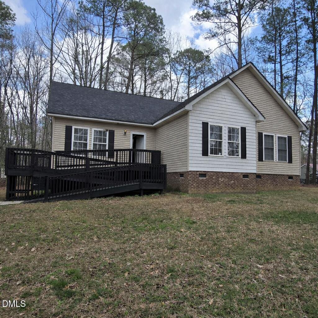 121 Santee Drive Property Photo 1