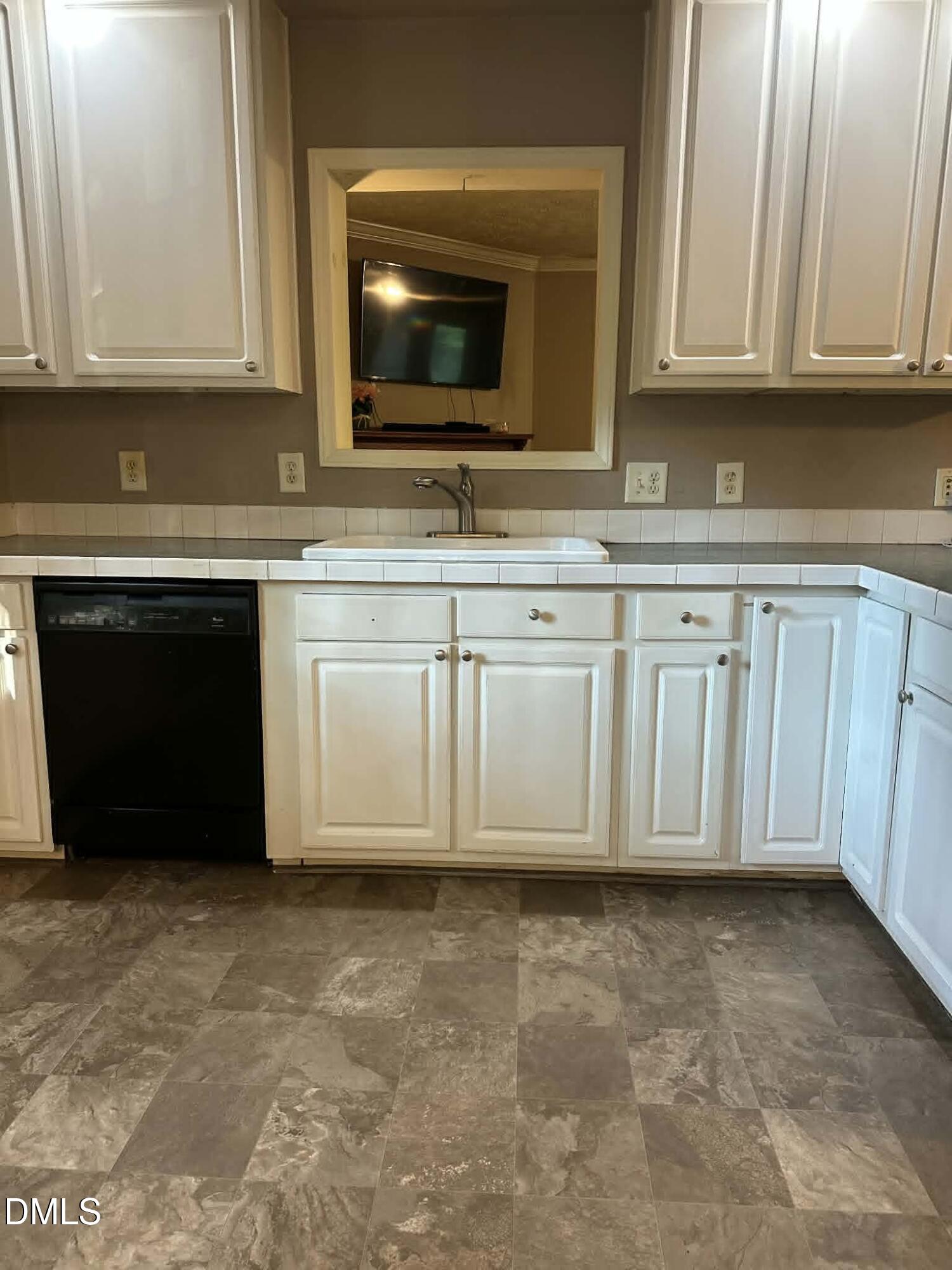 121 Santee Drive Property Photo 10