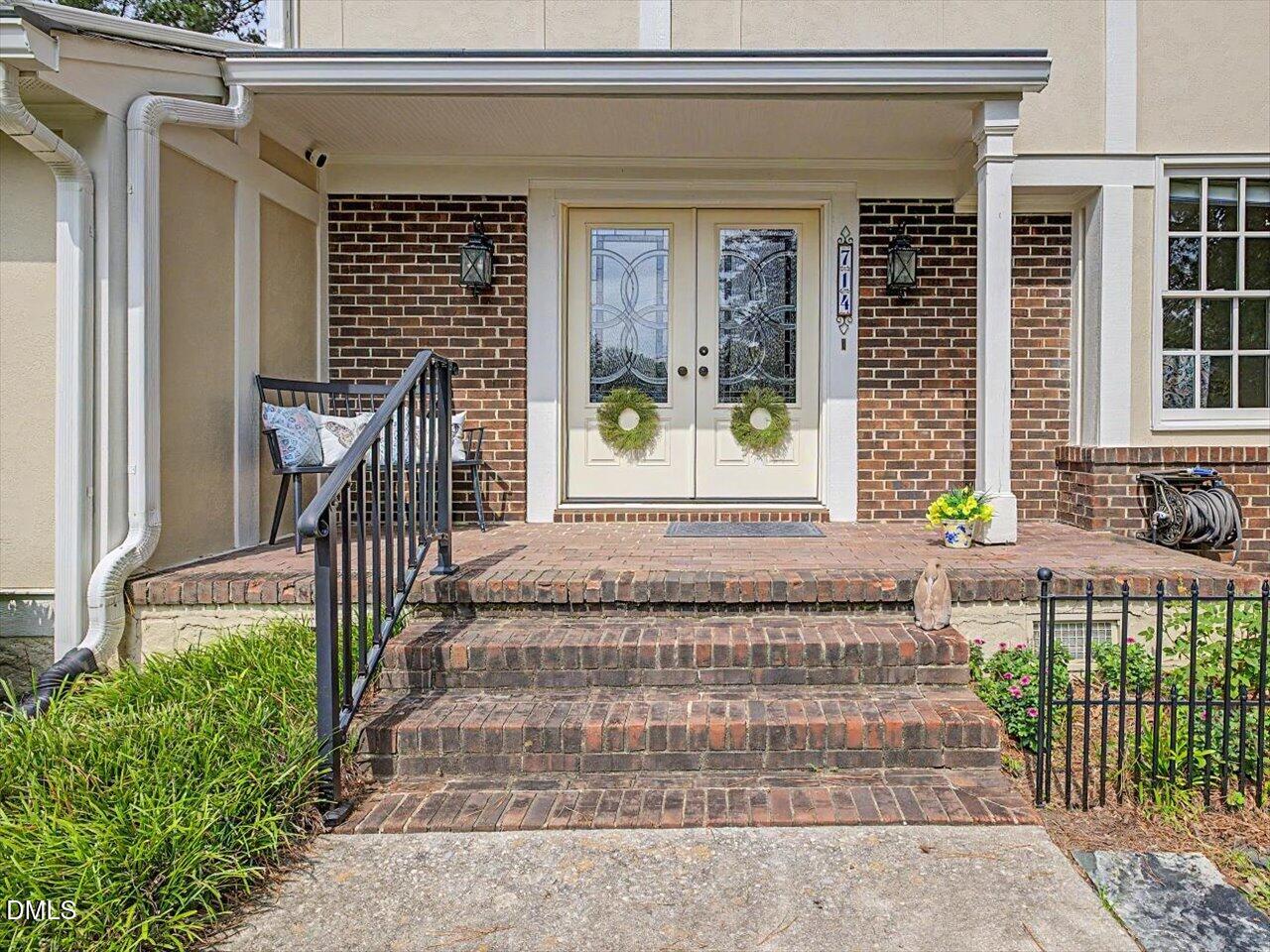 714 Chestnut Drive Property Photo 4