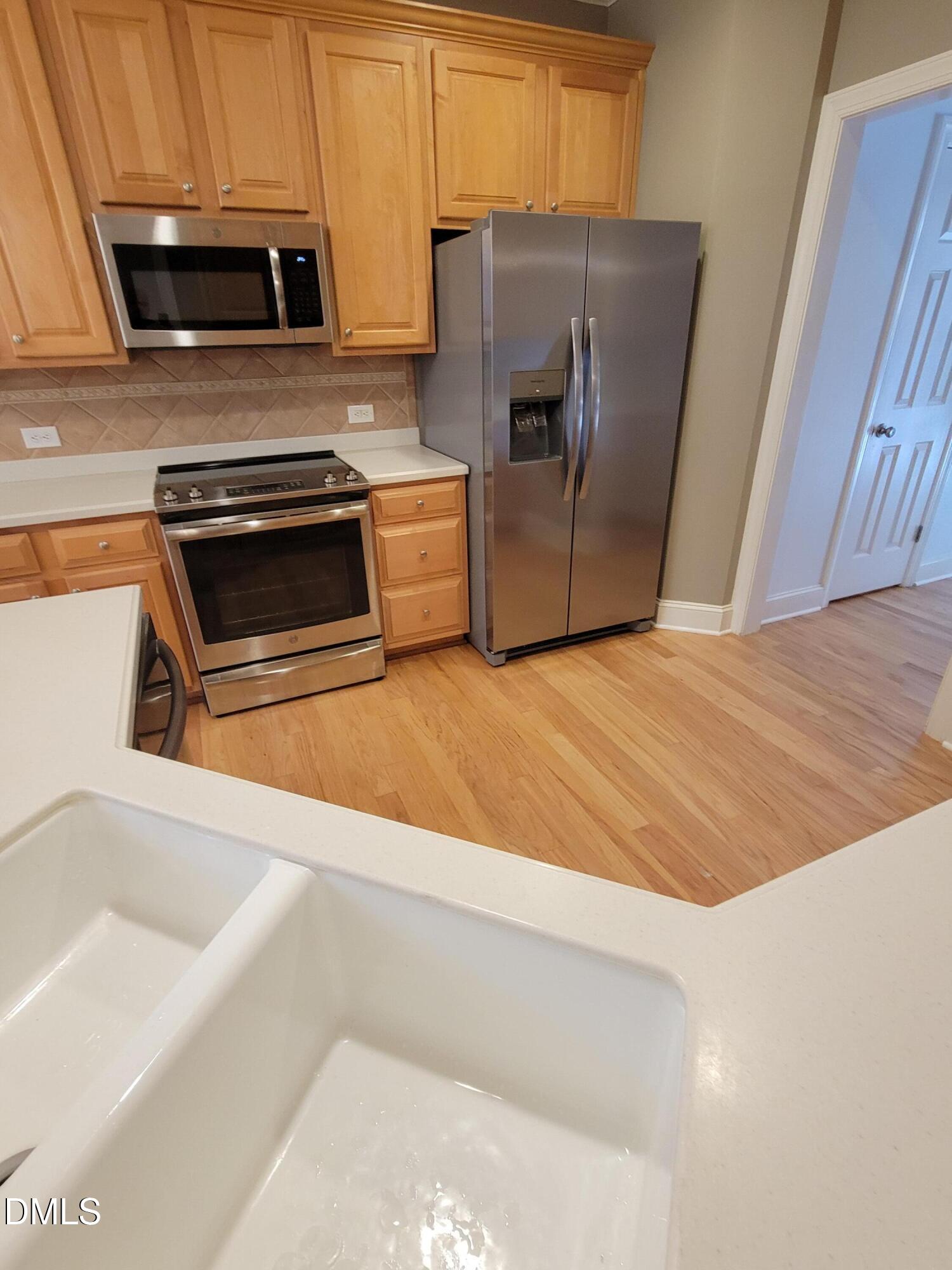 4044 Barton Park Place Property Photo 11