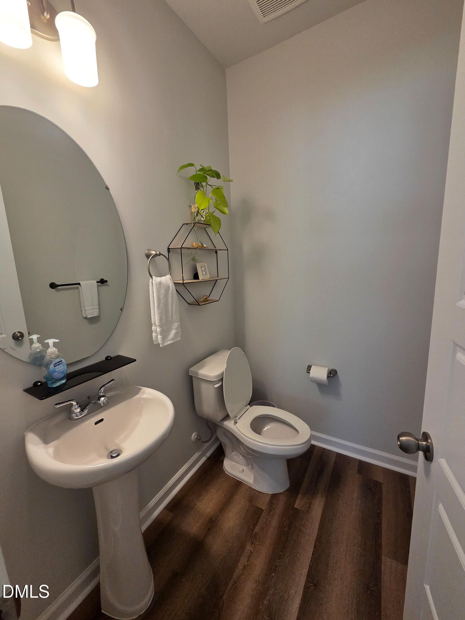 278 Shingle Oak Road Property Photo 2