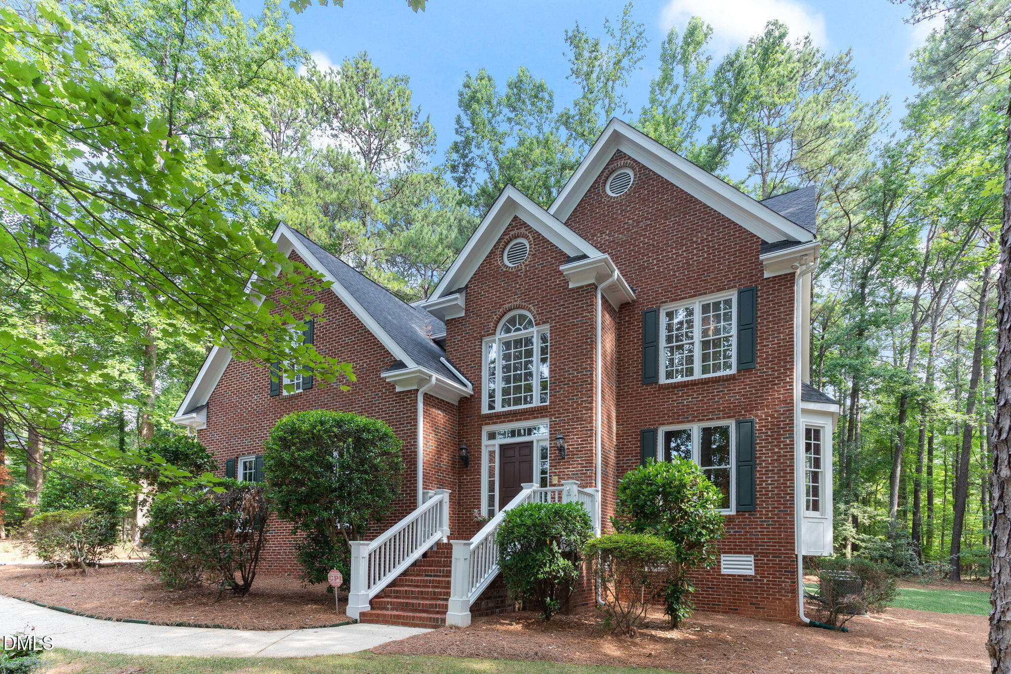 909 Oak Creek Road Property Photo 1