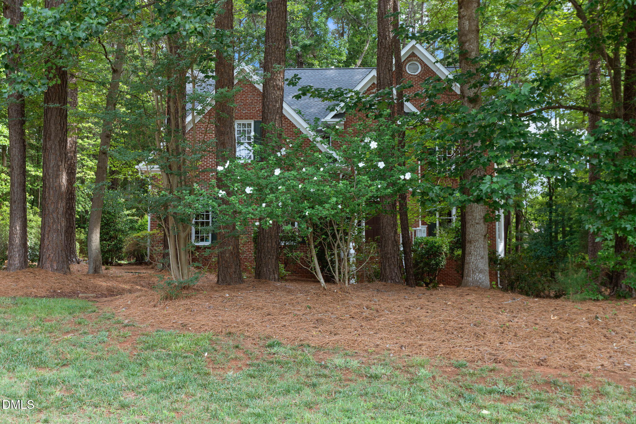 909 Oak Creek Road Property Photo 5