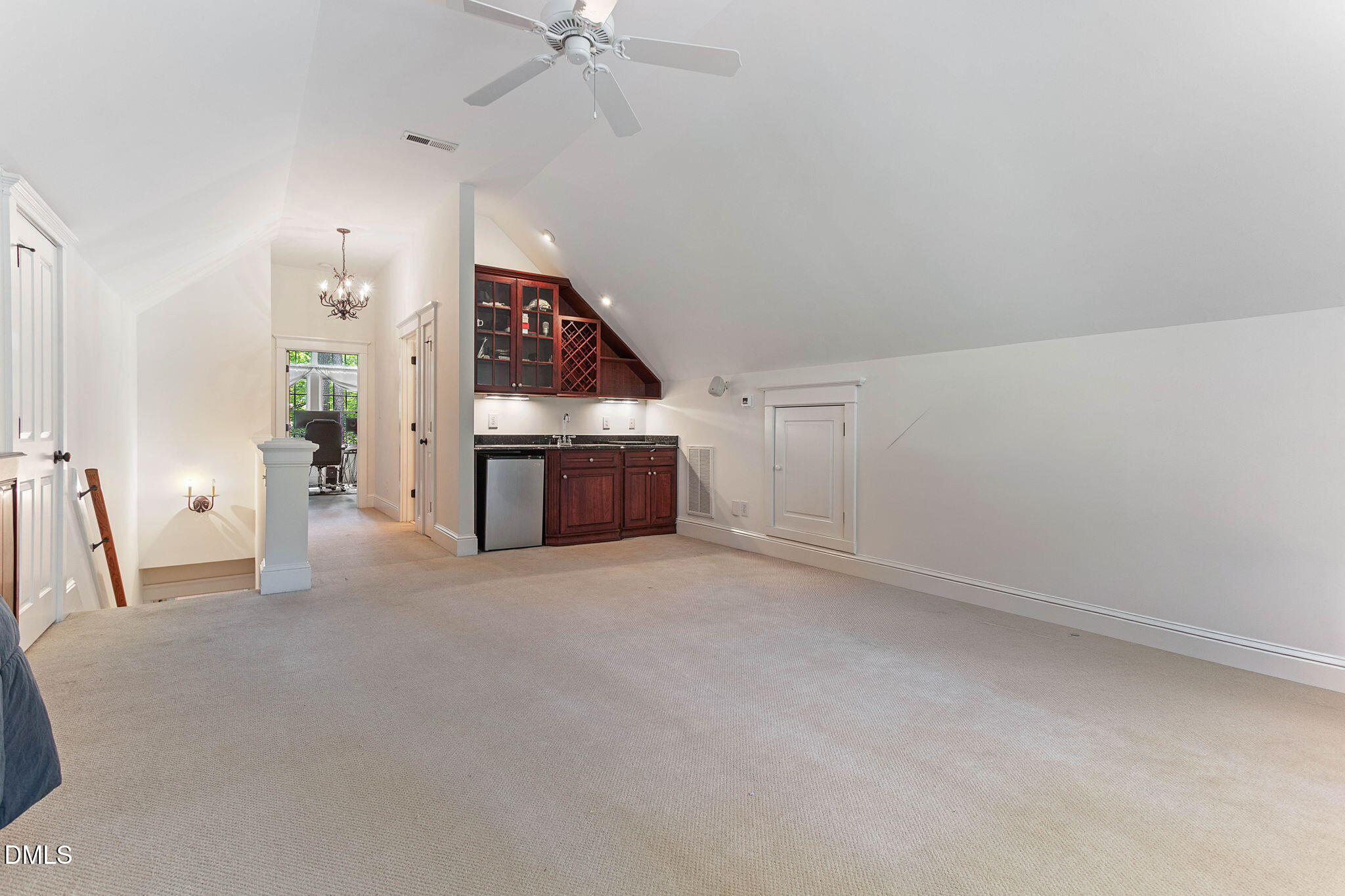 909 Oak Creek Road Property Photo 40
