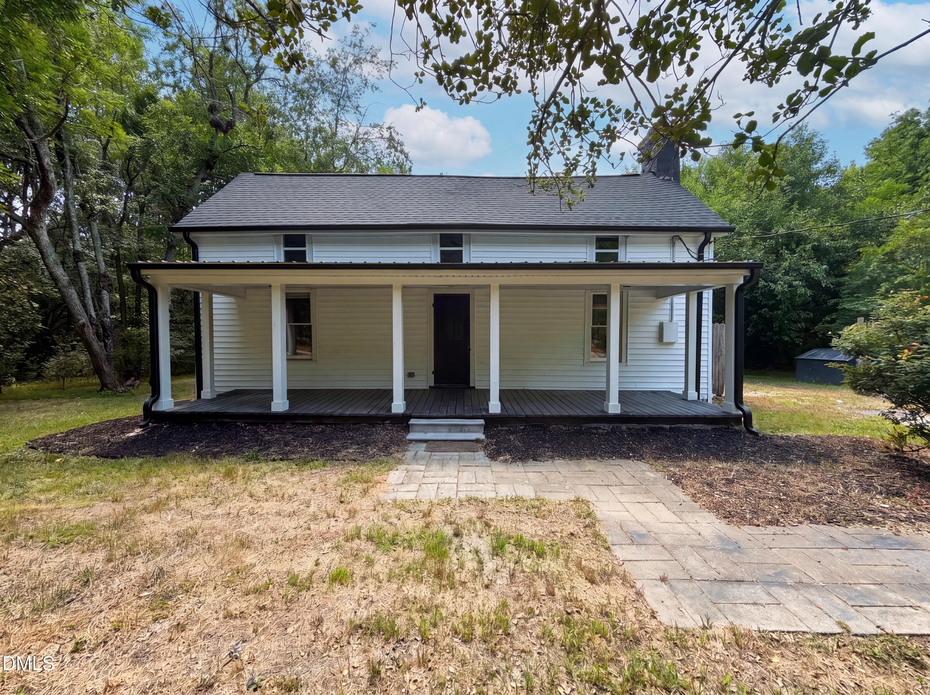 571 Winston Street Property Photo 1