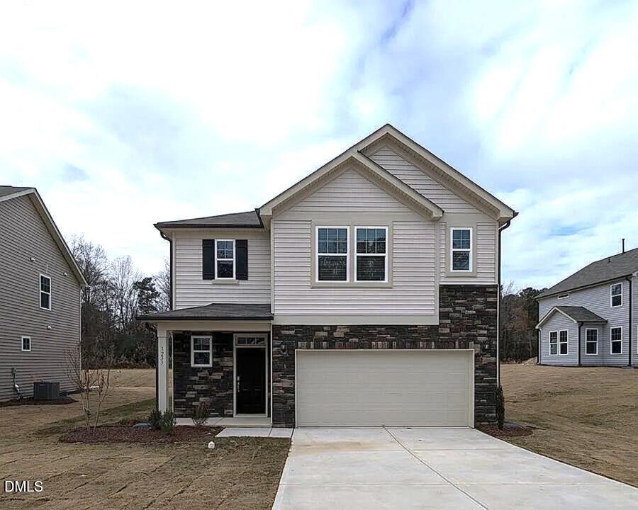 1233 Weavers Trace Drive Property Photo 1