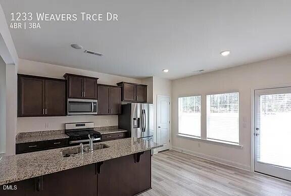 1233 Weavers Trace Drive Property Photo 3