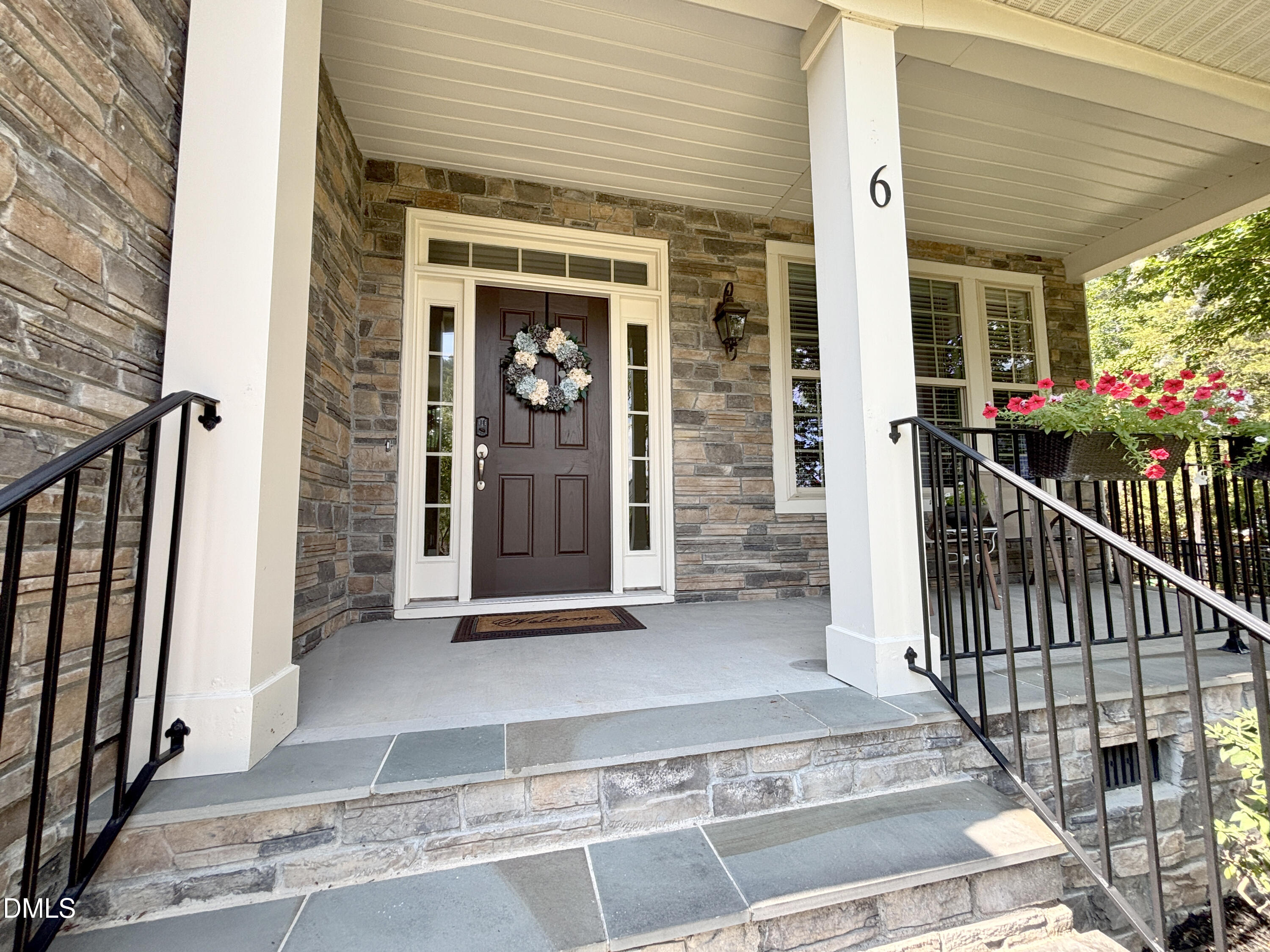 6 Rio Grande Court Property Photo 2