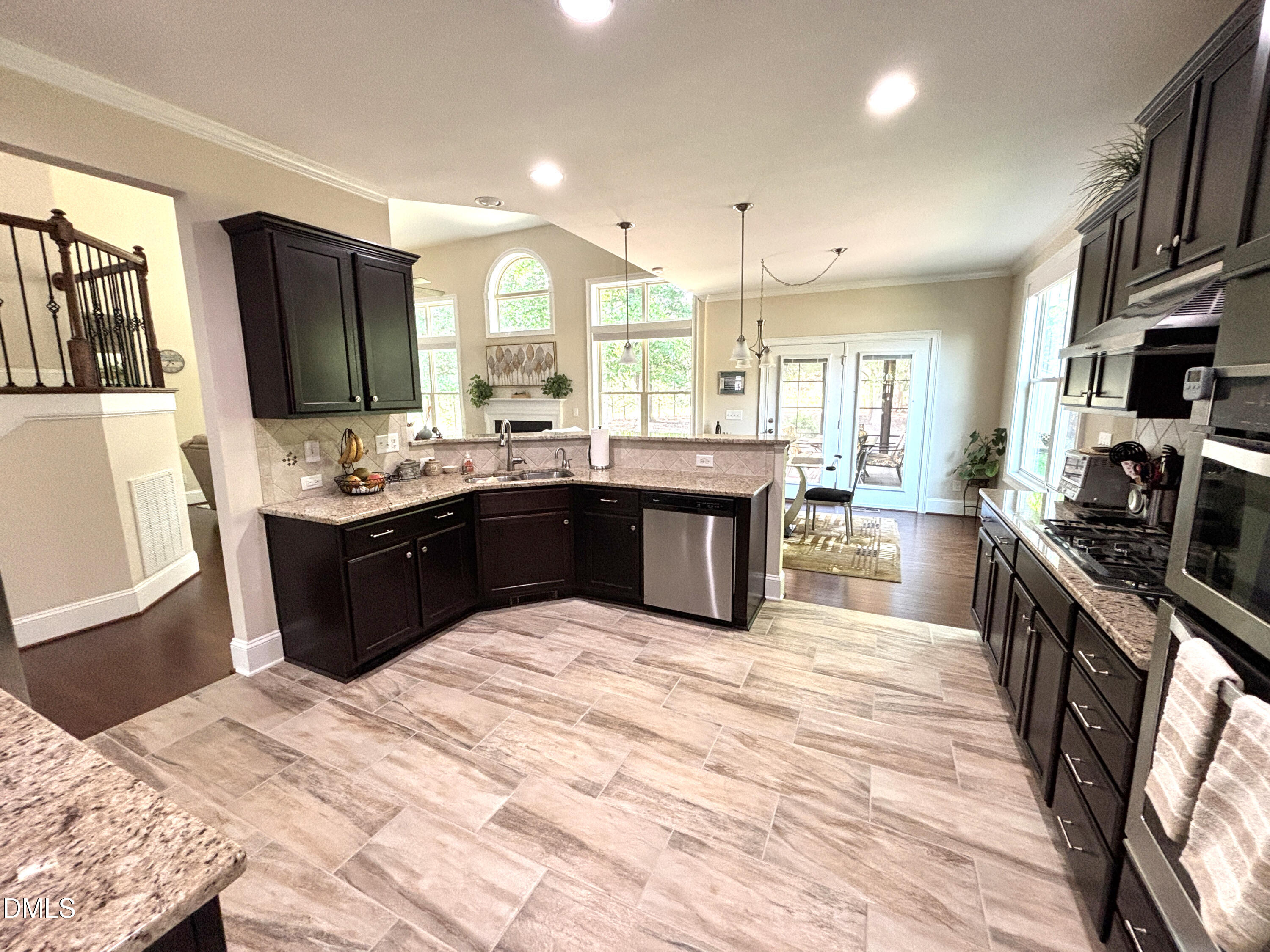 6 Rio Grande Court Property Photo 7