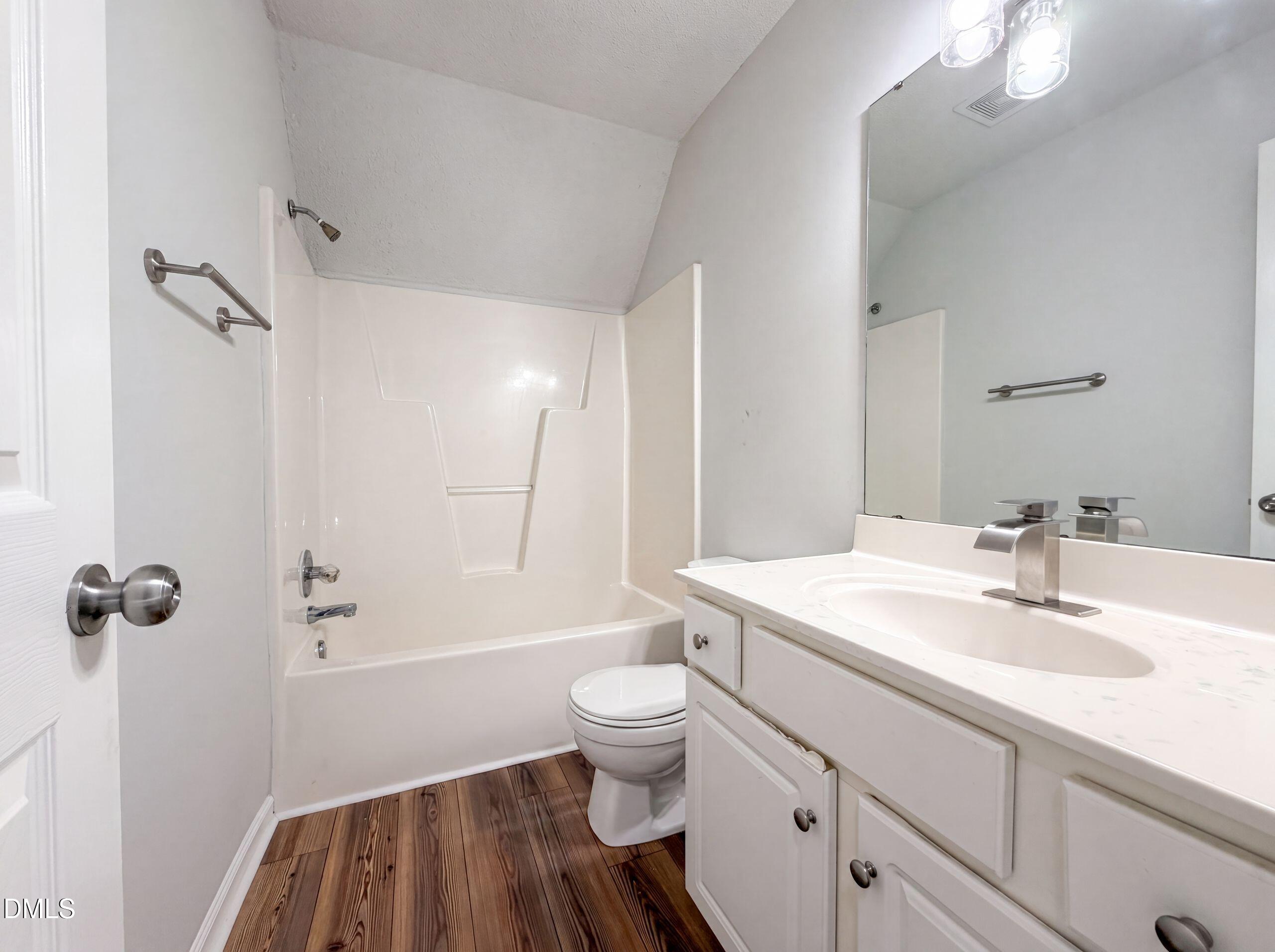 104 Kings Court Property Photo 13