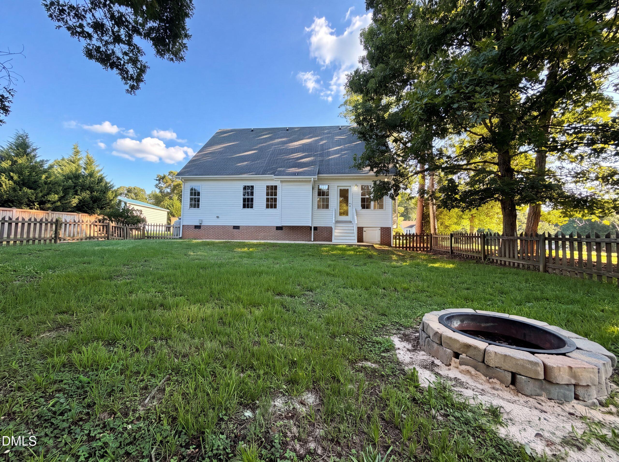104 Kings Court Property Photo 25