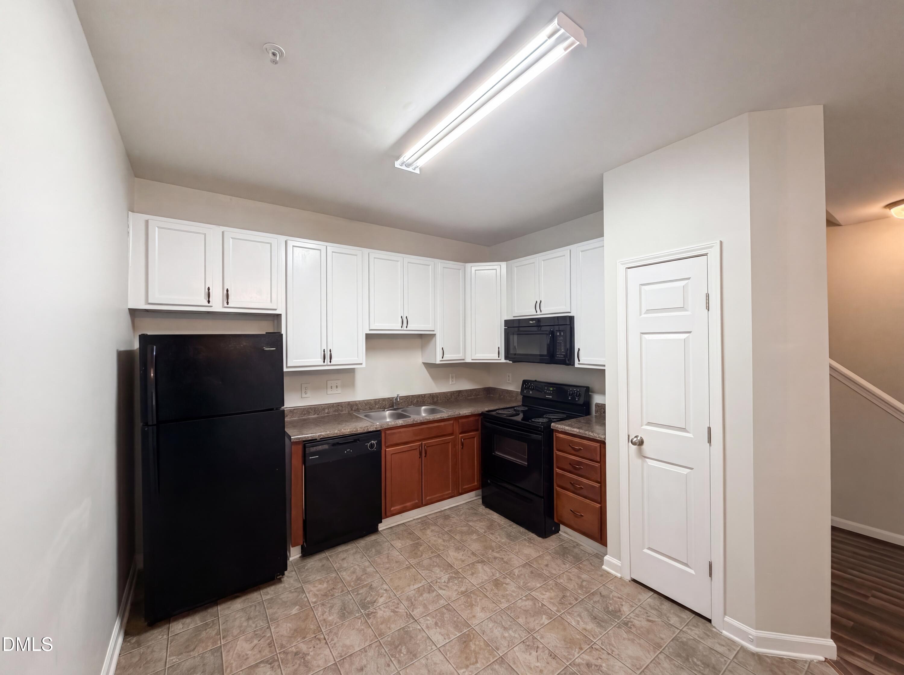 321 Gilman Lane 109 Property Photo 2