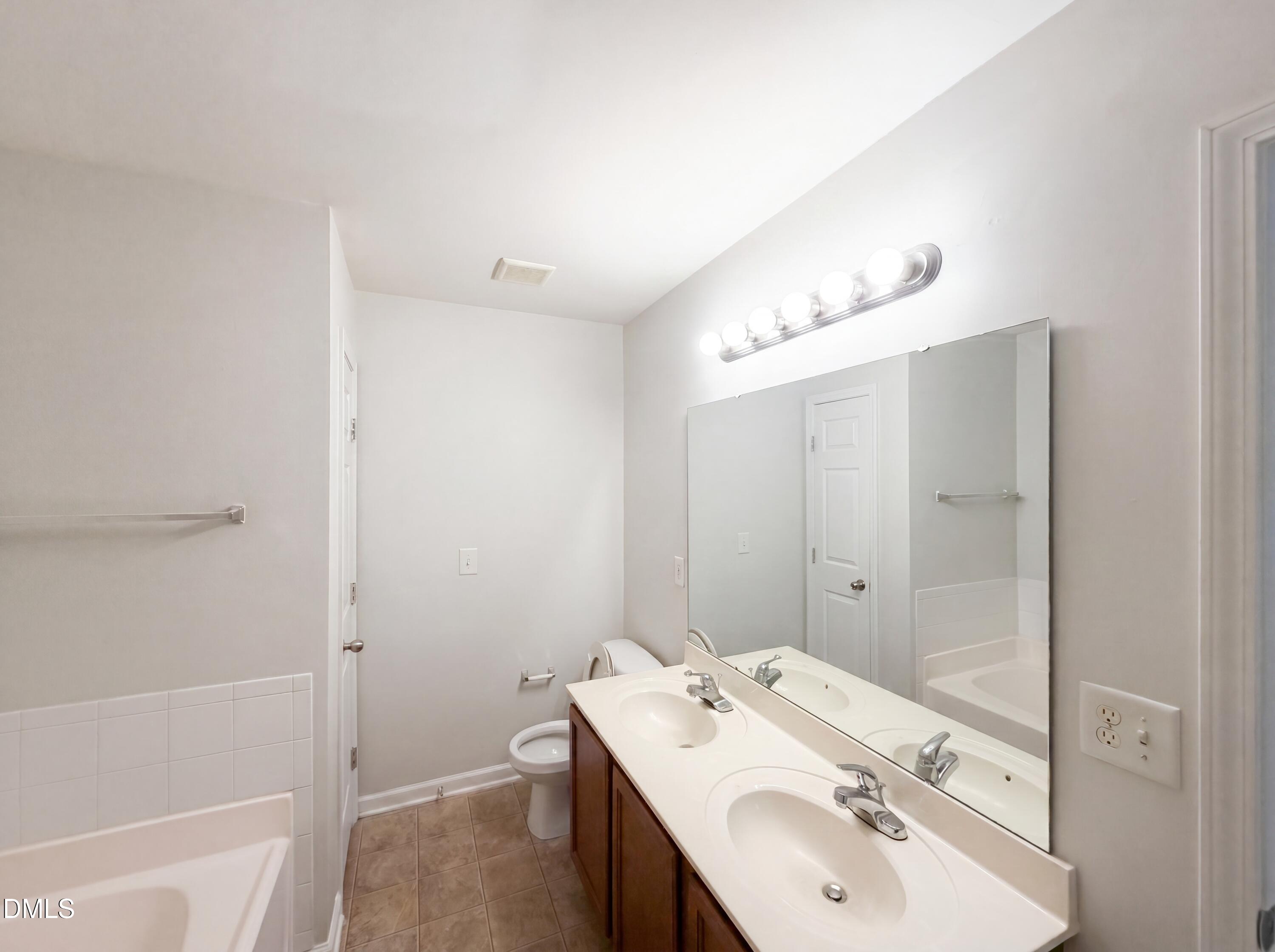 321 Gilman Lane 109 Property Photo 12