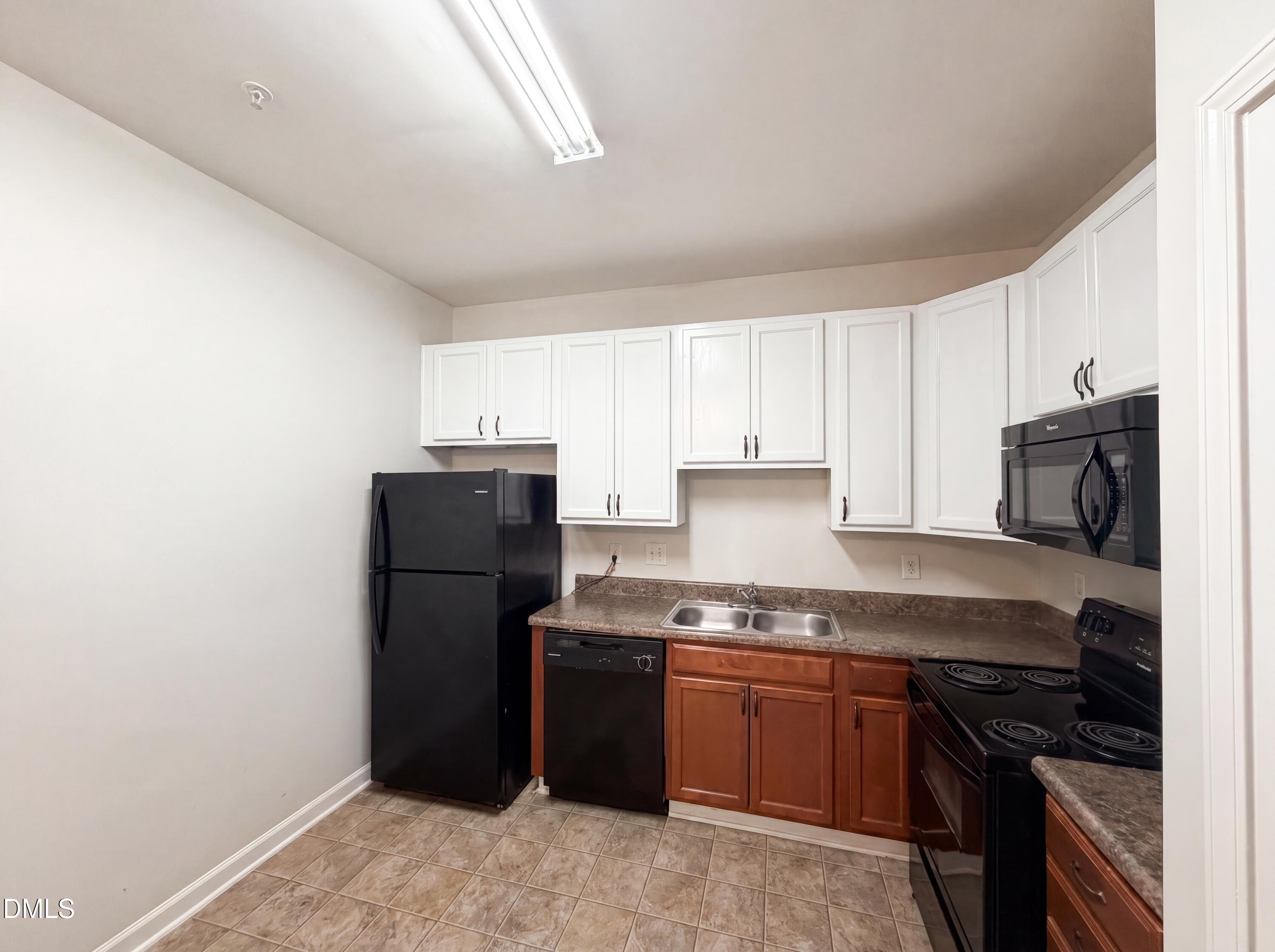 321 Gilman Lane 109 Property Photo 14