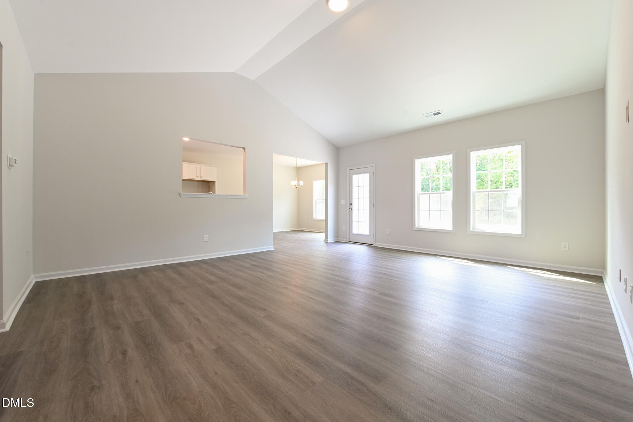 402 Lyon Estates Drive Property Photo 4