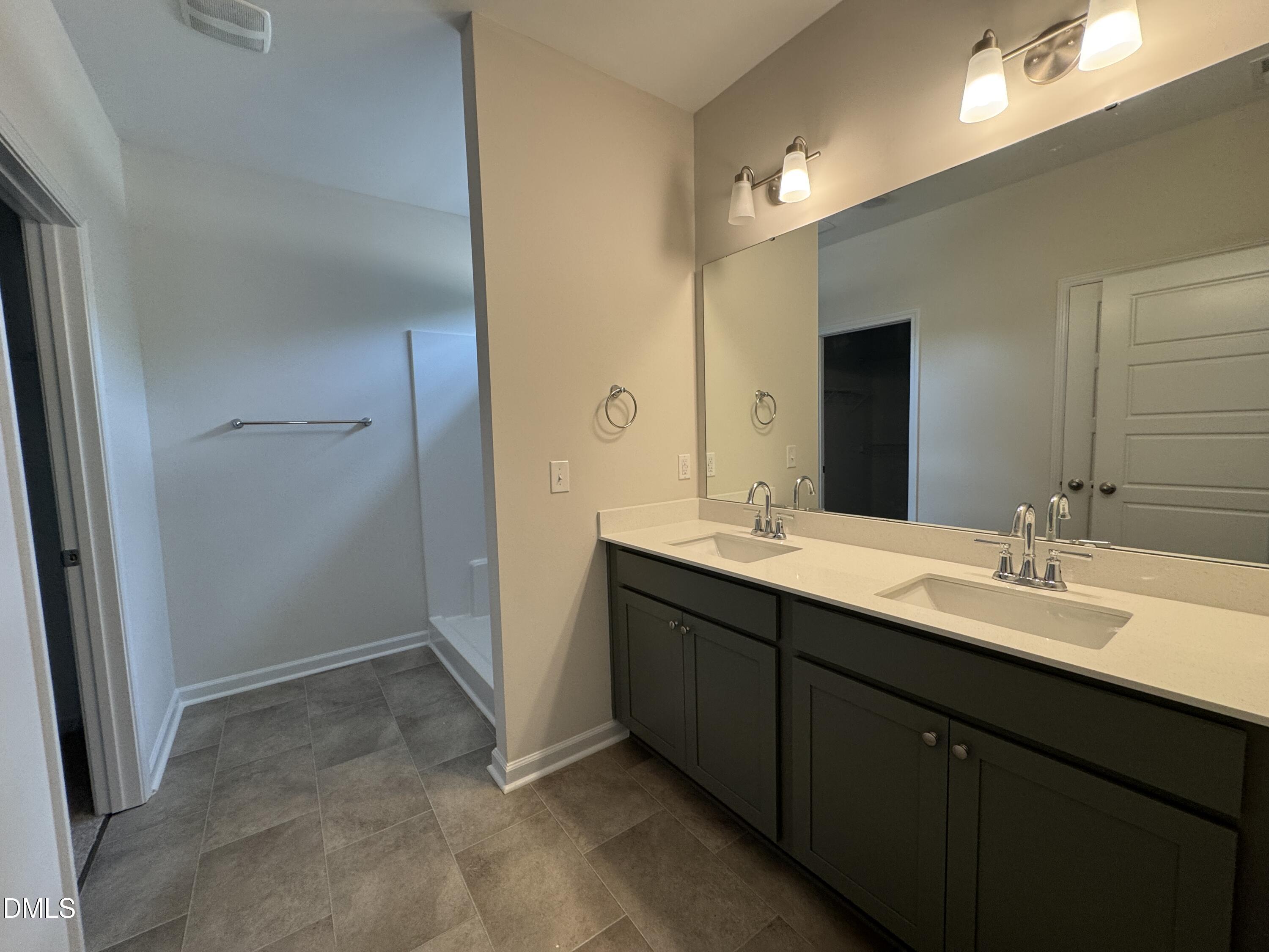 402 Lyon Ests Drive Property Photo 8