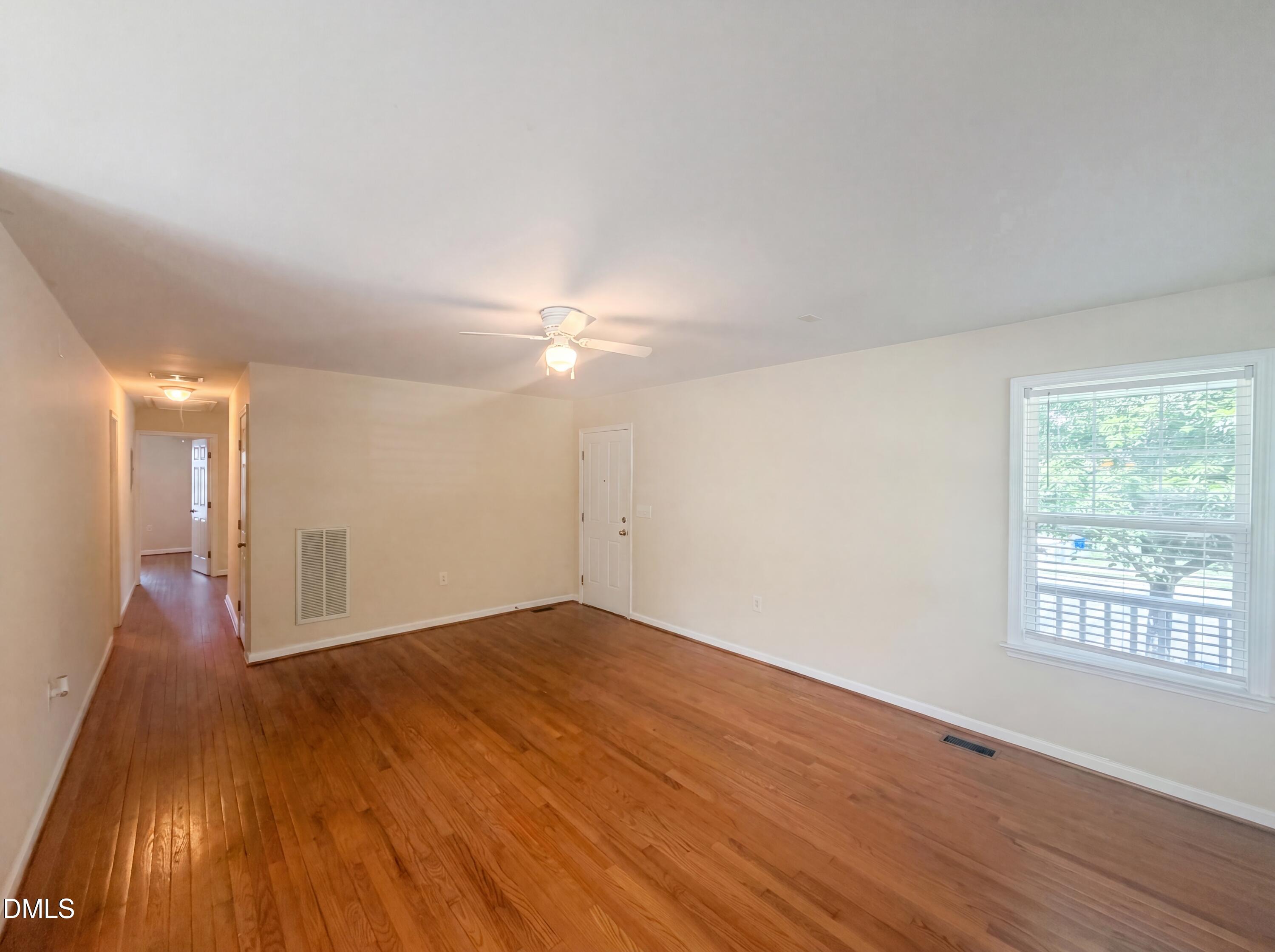 900 Dorothy Sanders Way Property Photo 3