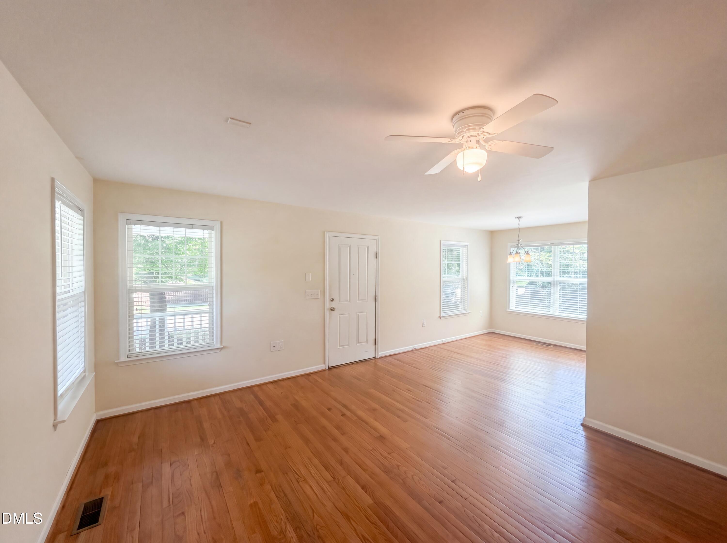 900 Dorothy Sanders Way Property Photo 14