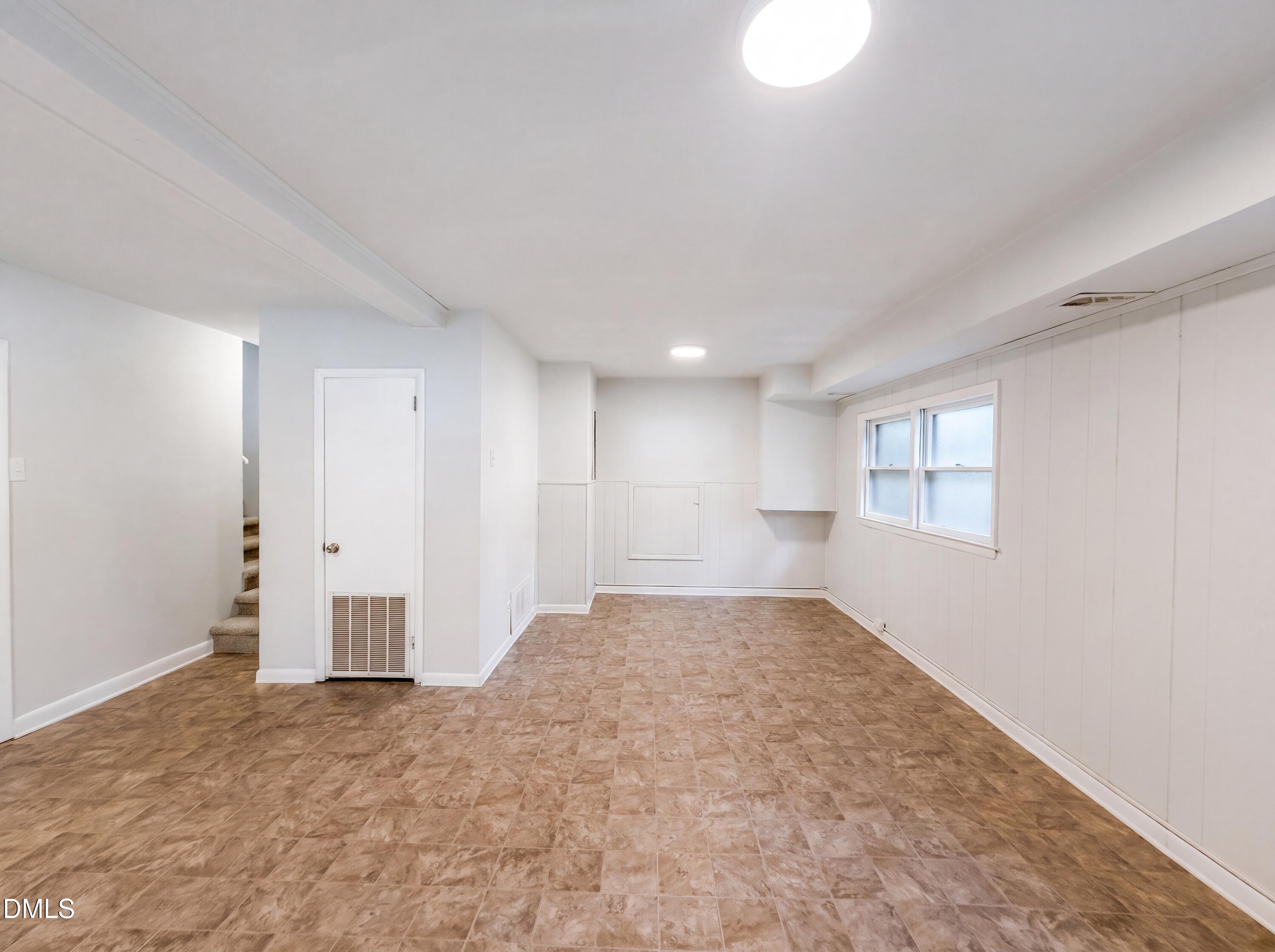 917 Hillview Drive Property Photo 13