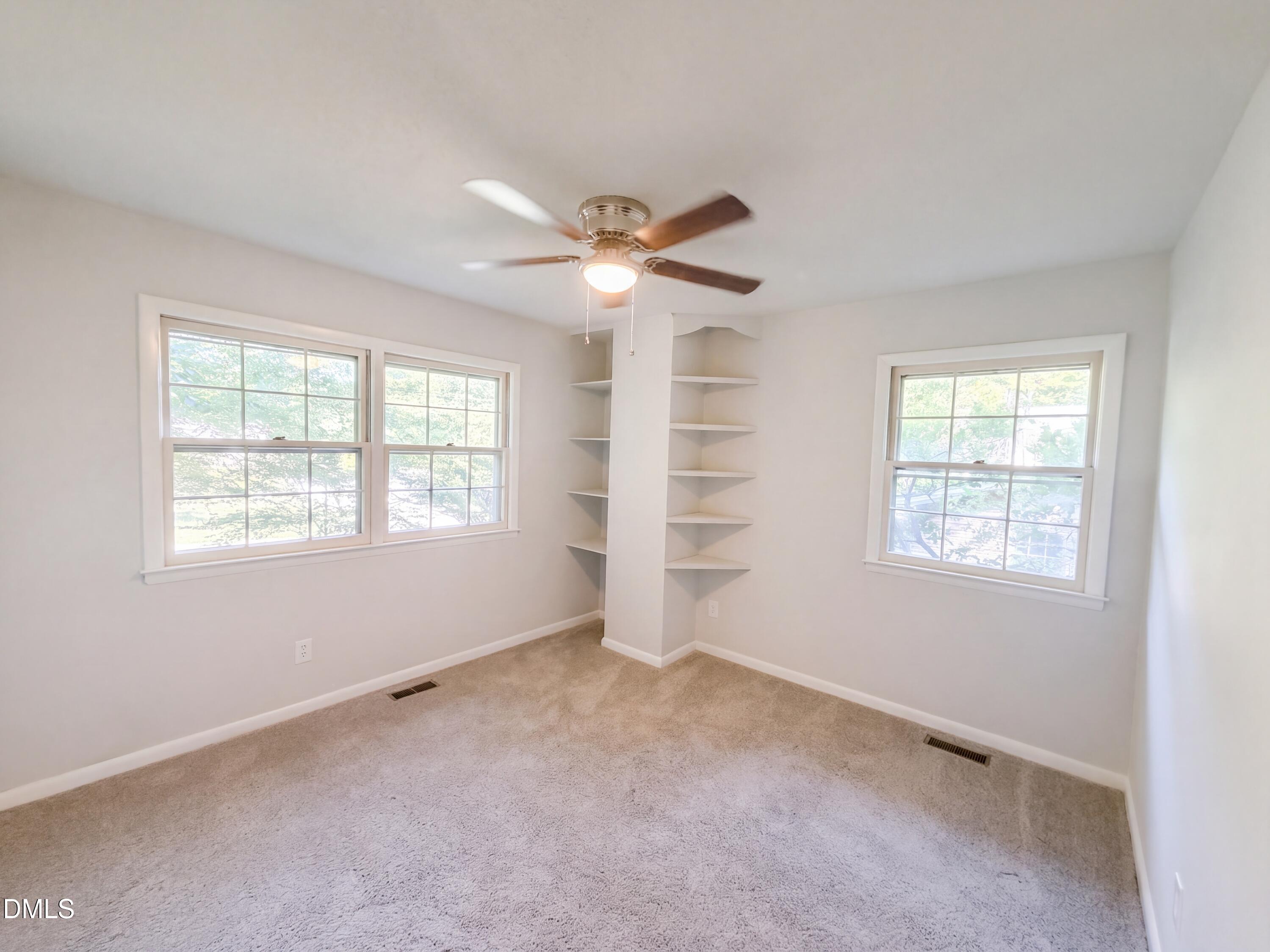 917 Hillview Drive Property Photo 16