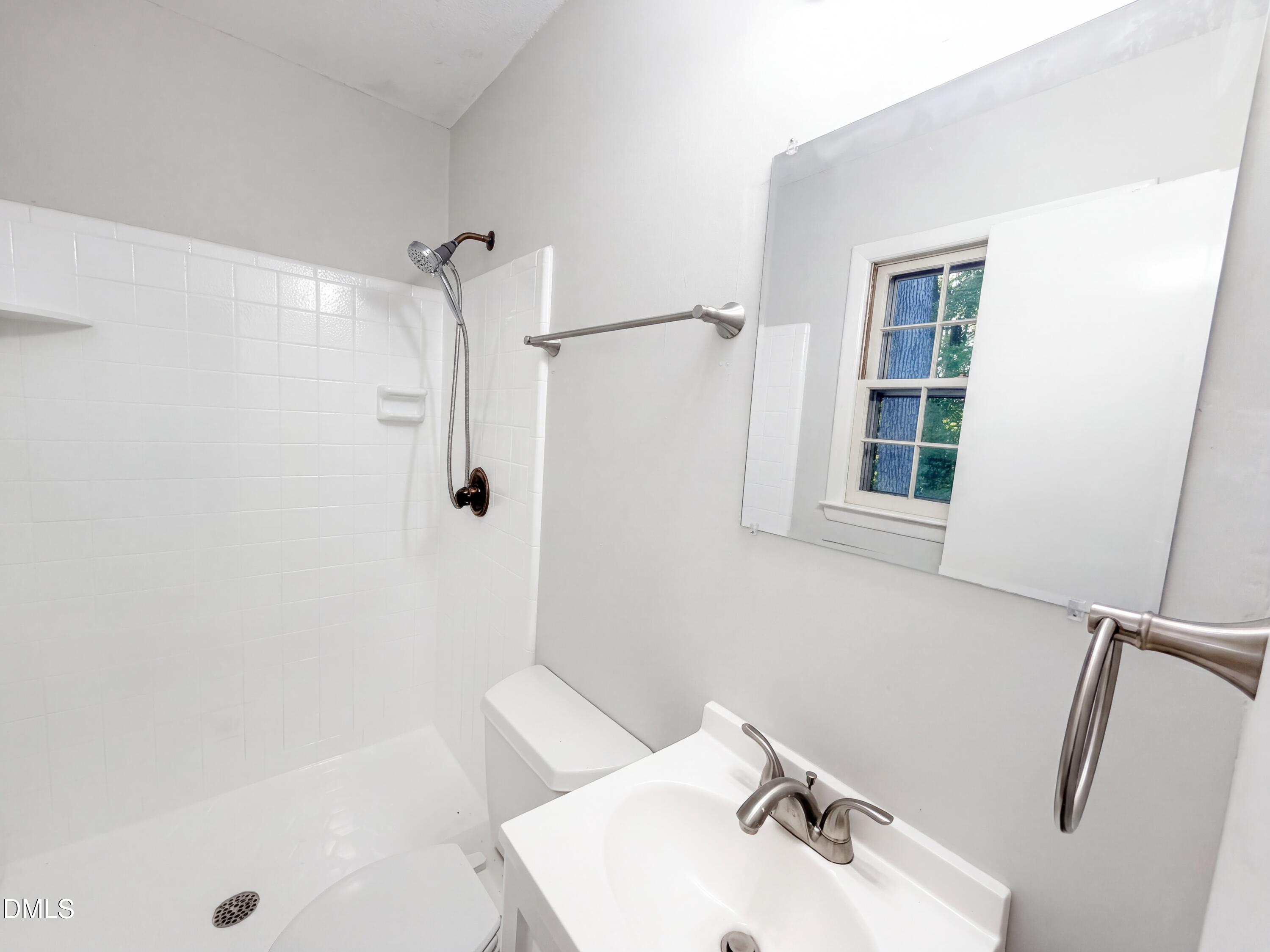 917 Hillview Drive Property Photo 18