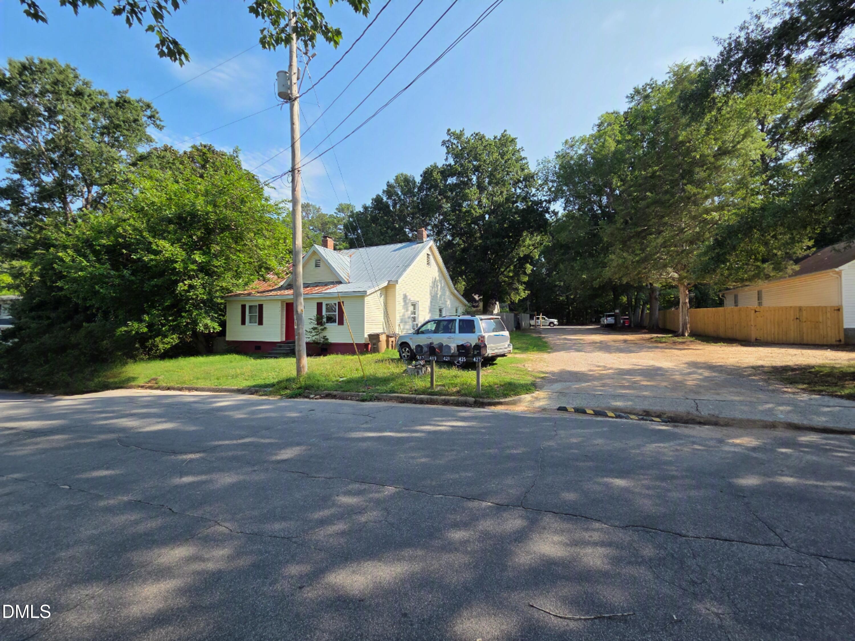 421 Pearce Avenue Property Photo 4