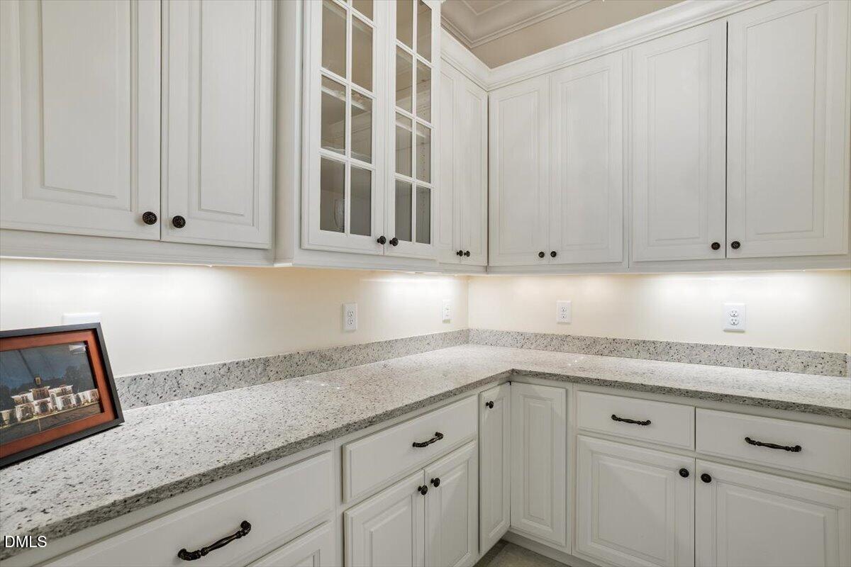 1015 Venetian Court Property Photo 29