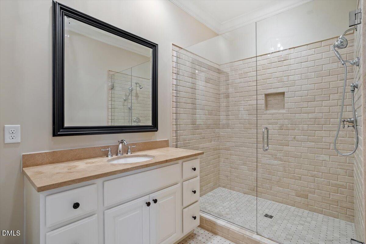 1015 Venetian Court Property Photo 75