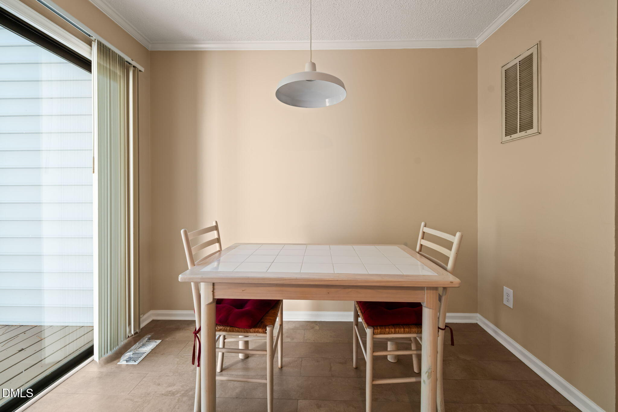 6575 English Oaks Drive Property Photo 10
